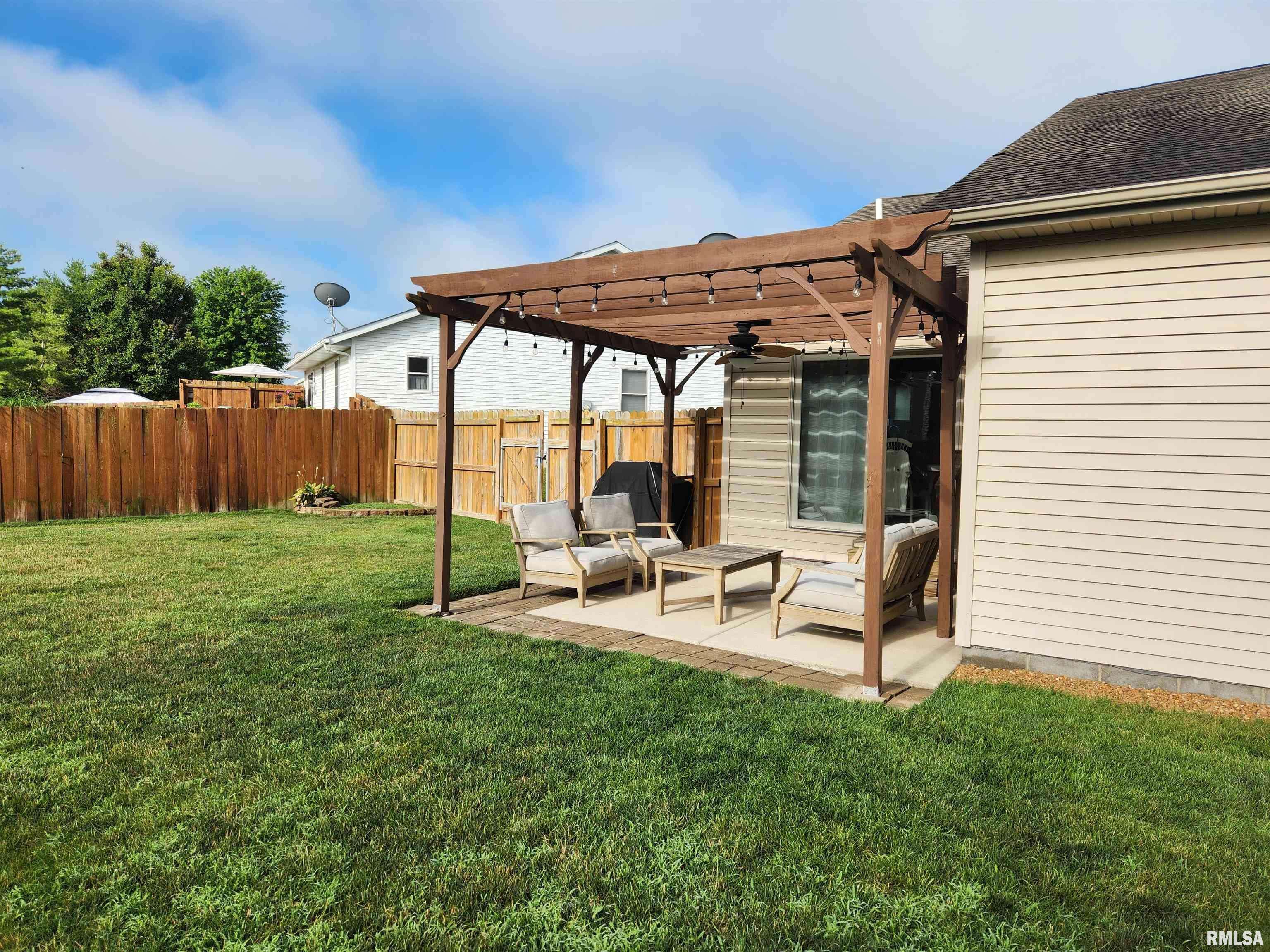 Springfield, IL 62711,2302 KNOXVILLE DR