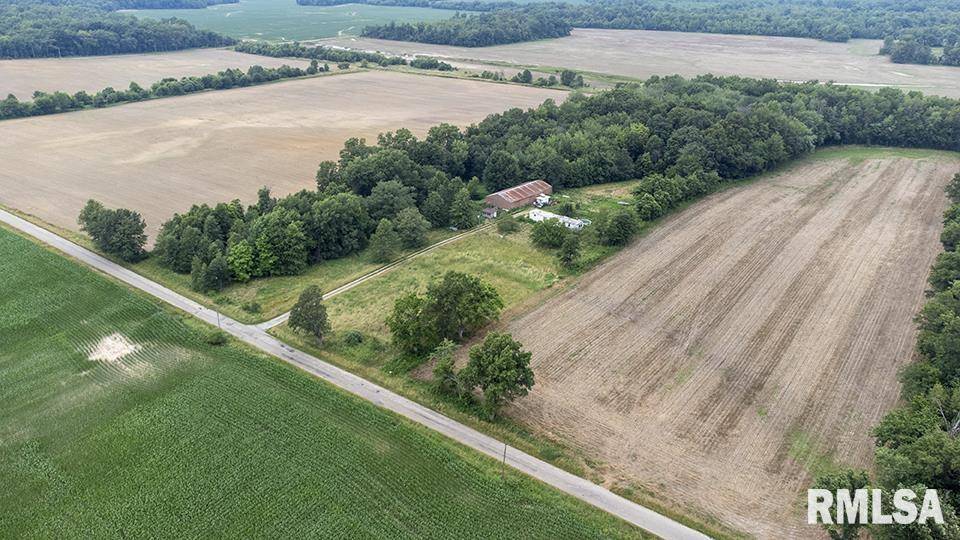 Flora, IL 62839,2217 Longleaf LN