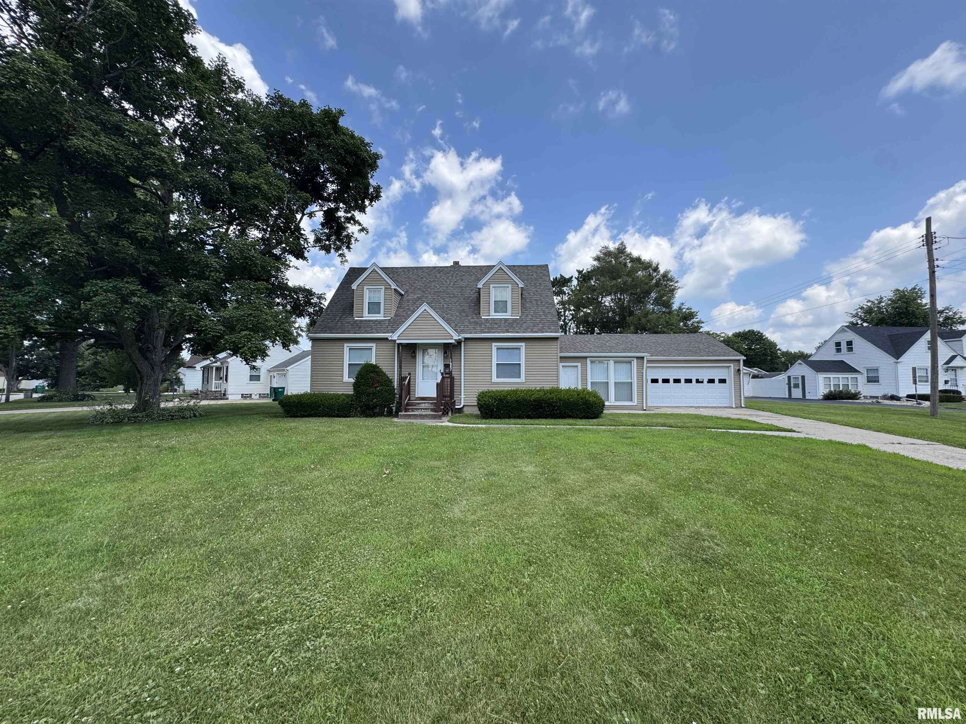 Galesburg, IL 61401,1687 INDIANA DR