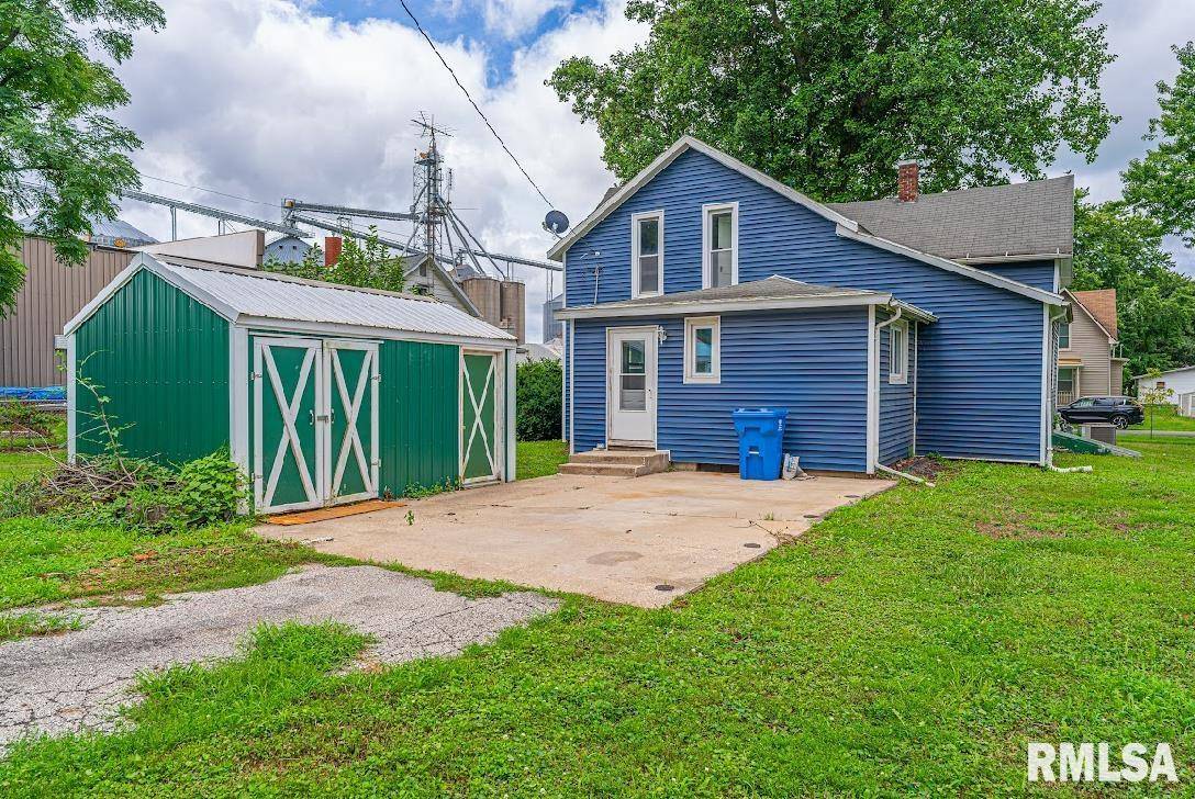 New Holland, IL 62671,103 N MASON ST