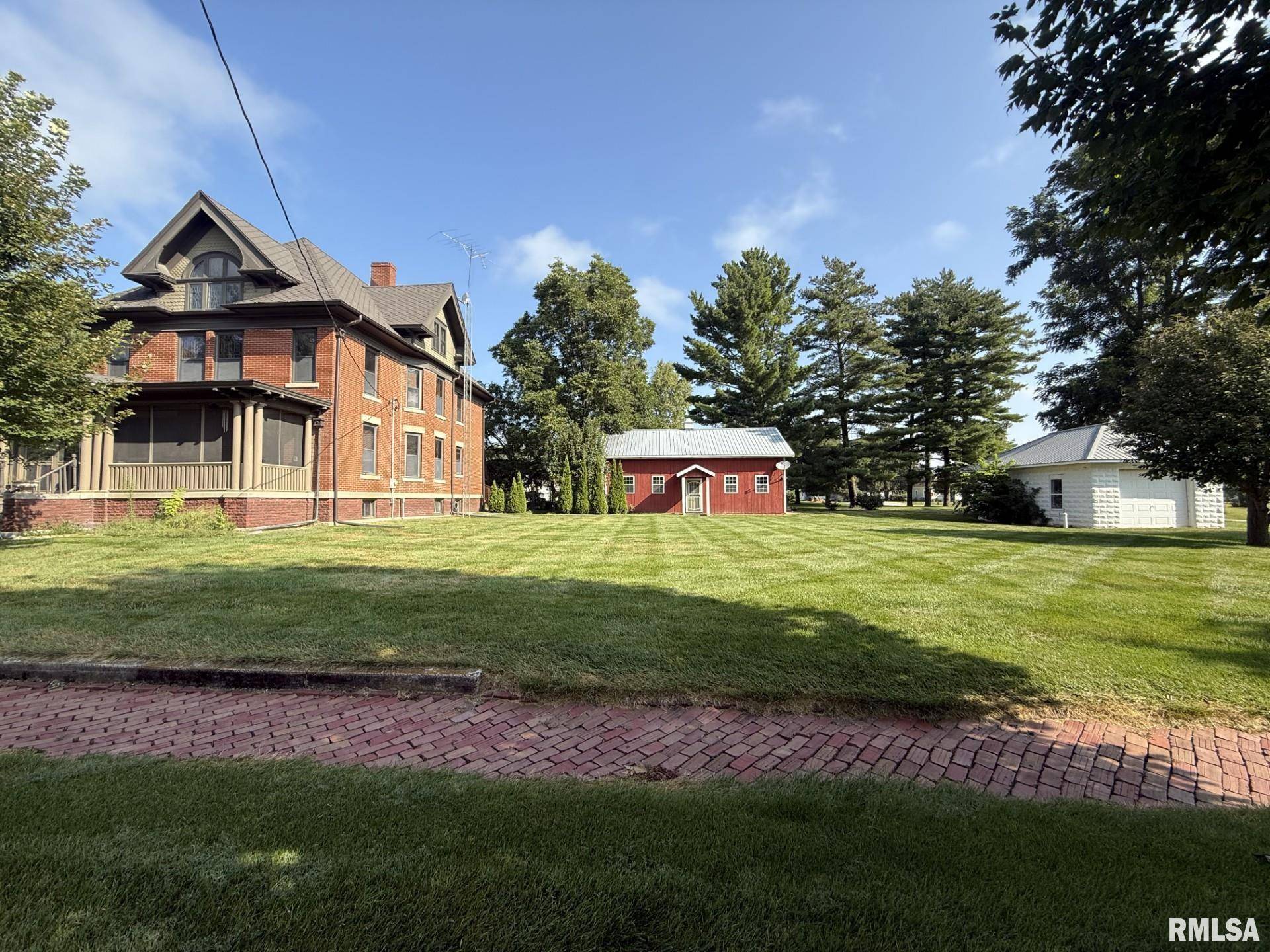 Roseville, IL 61473,275 E WALNUT ST