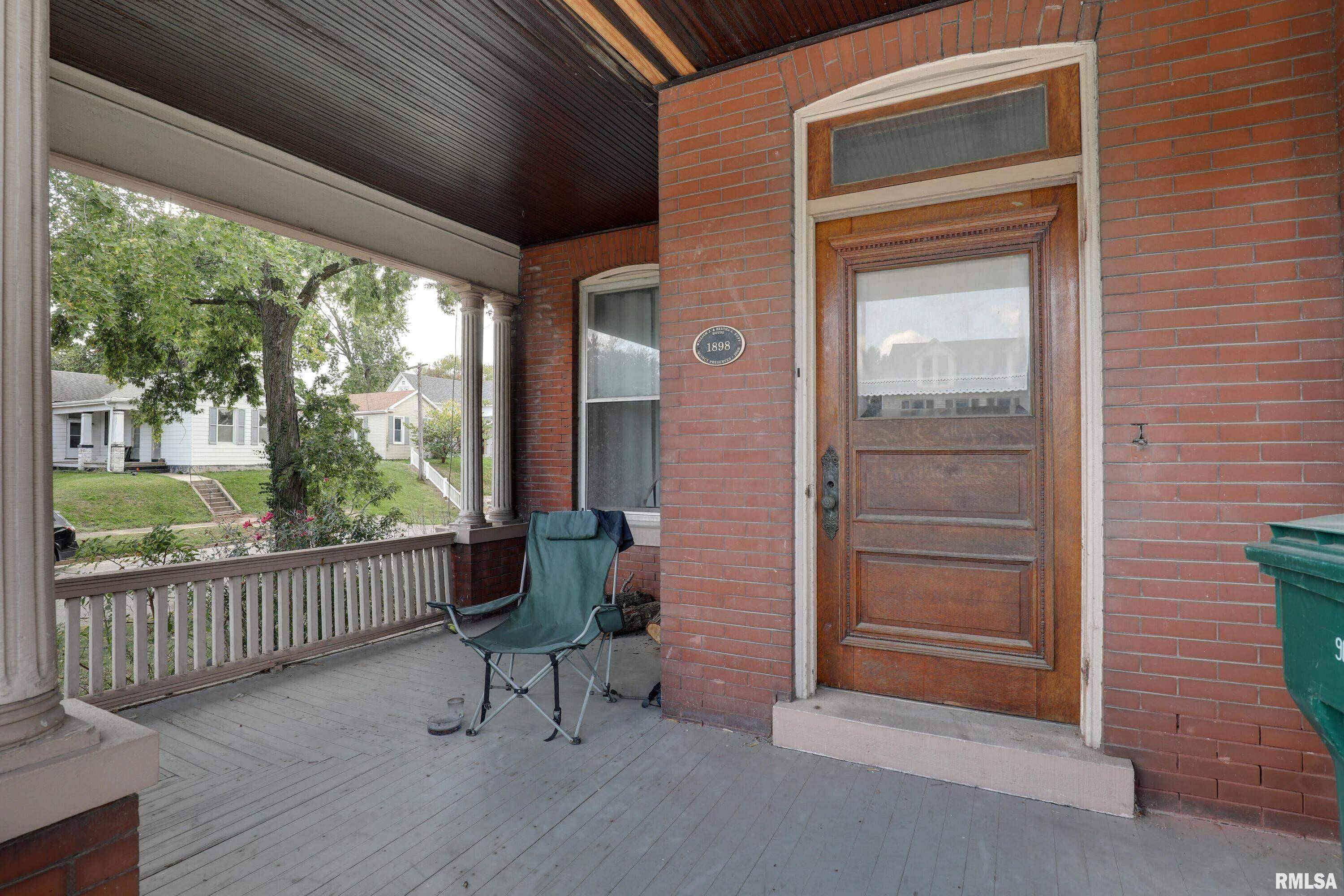 Quincy, IL 62301,1038 S 12TH ST