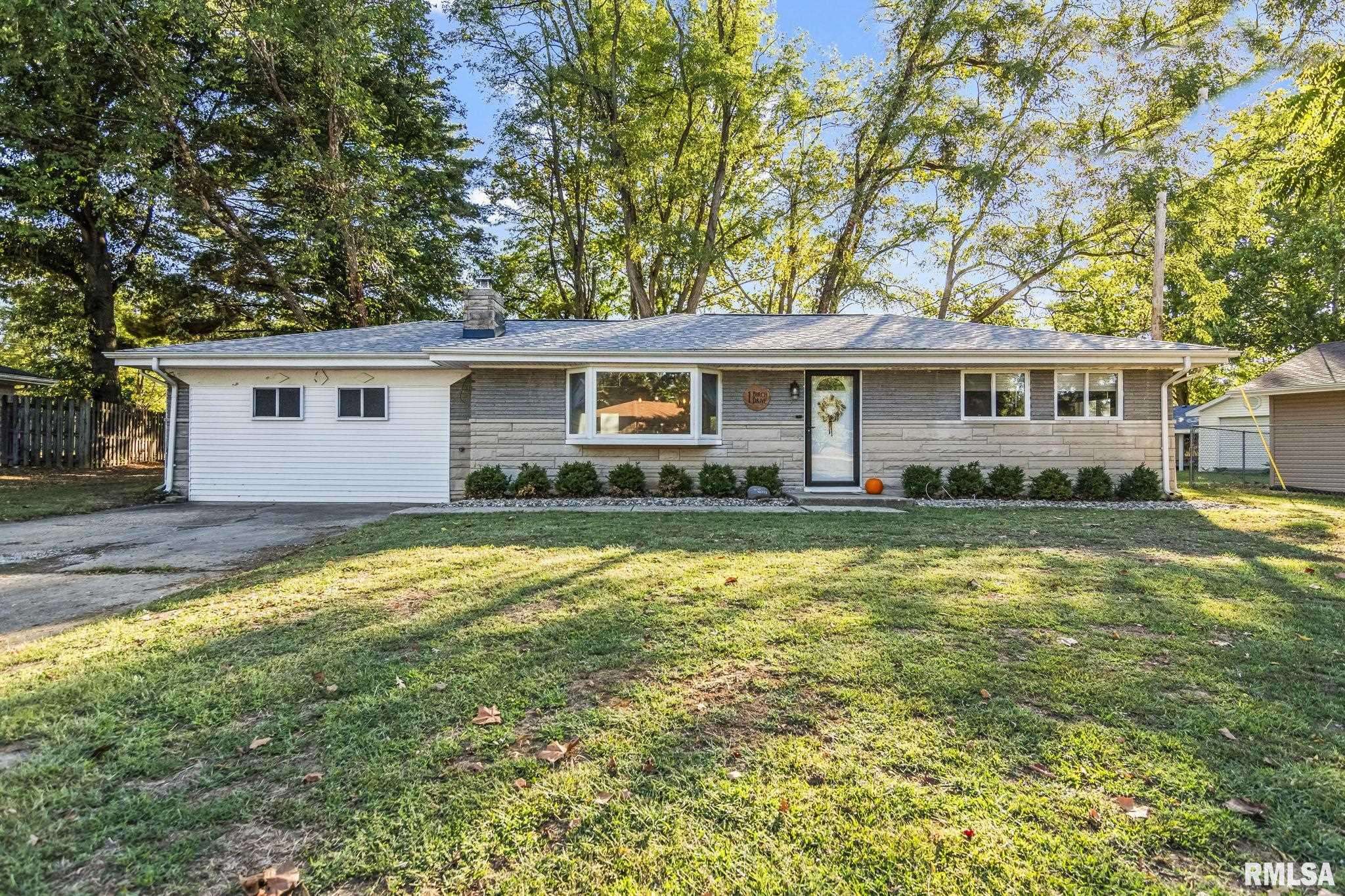 Chatham, IL 62629,1 BIRCH DR