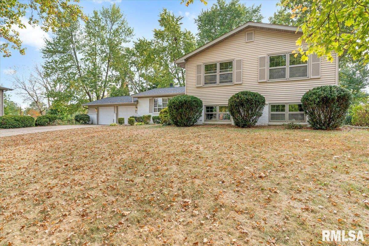 Chatham, IL 62629,852 OXFORD DR