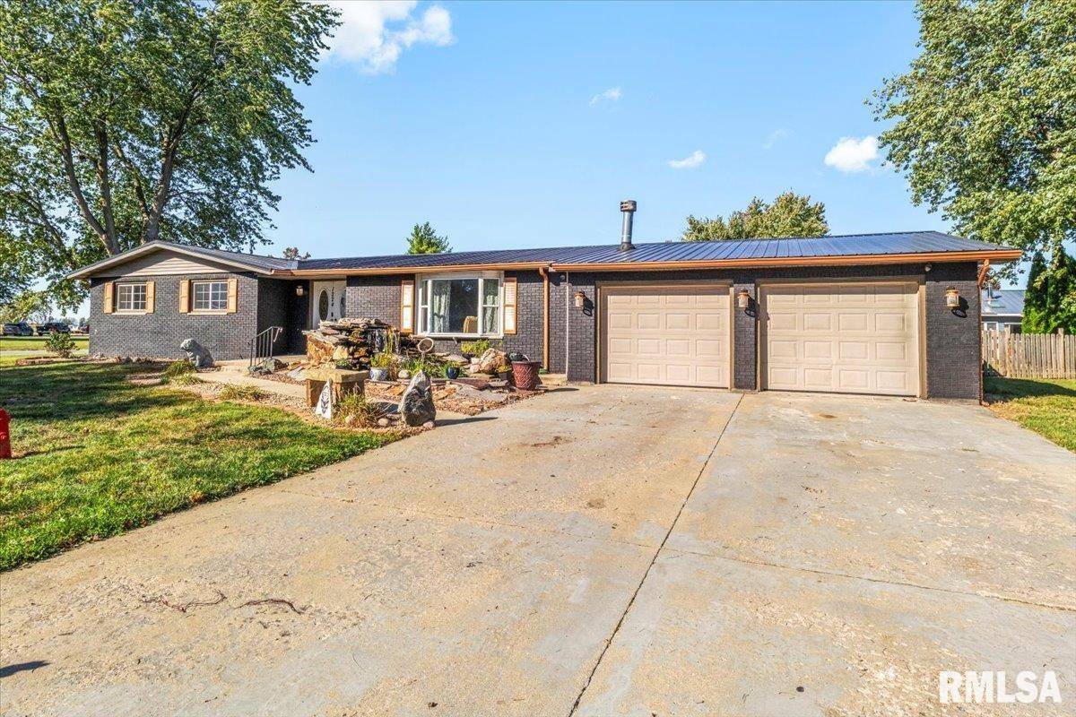 Auburn, IL 62615,1224 COMMANCHE RD