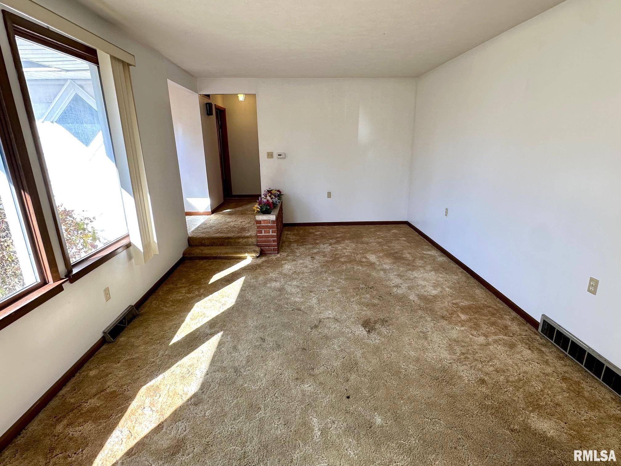 Jacksonville, IL 62650,1492 Passavant DR