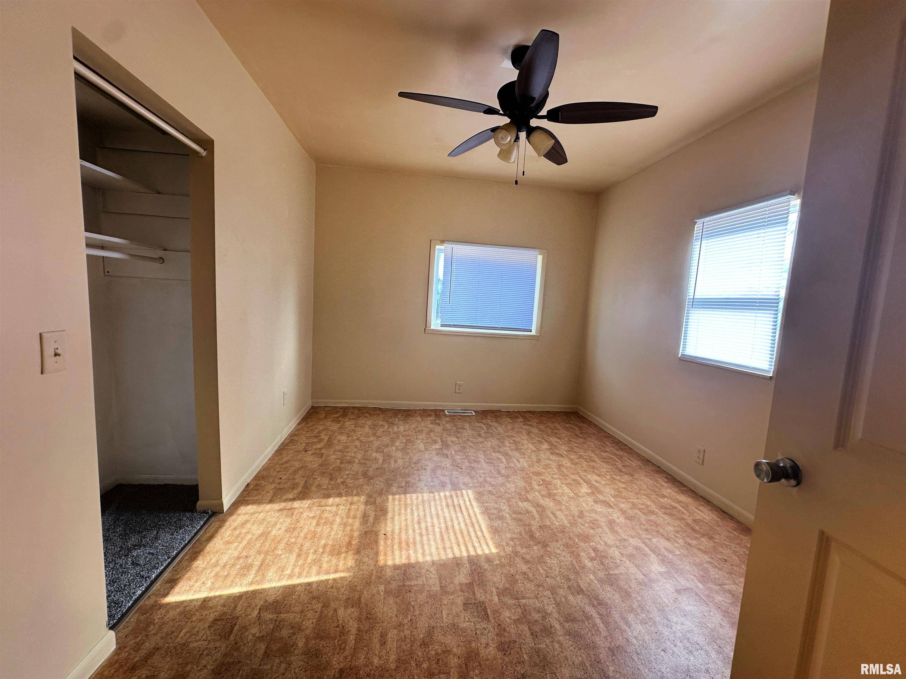 Springfield, IL 62702,1622 E MILLER ST