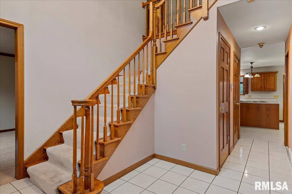 Springfield, IL 62712,2311 CHESAPEAKE LNDG