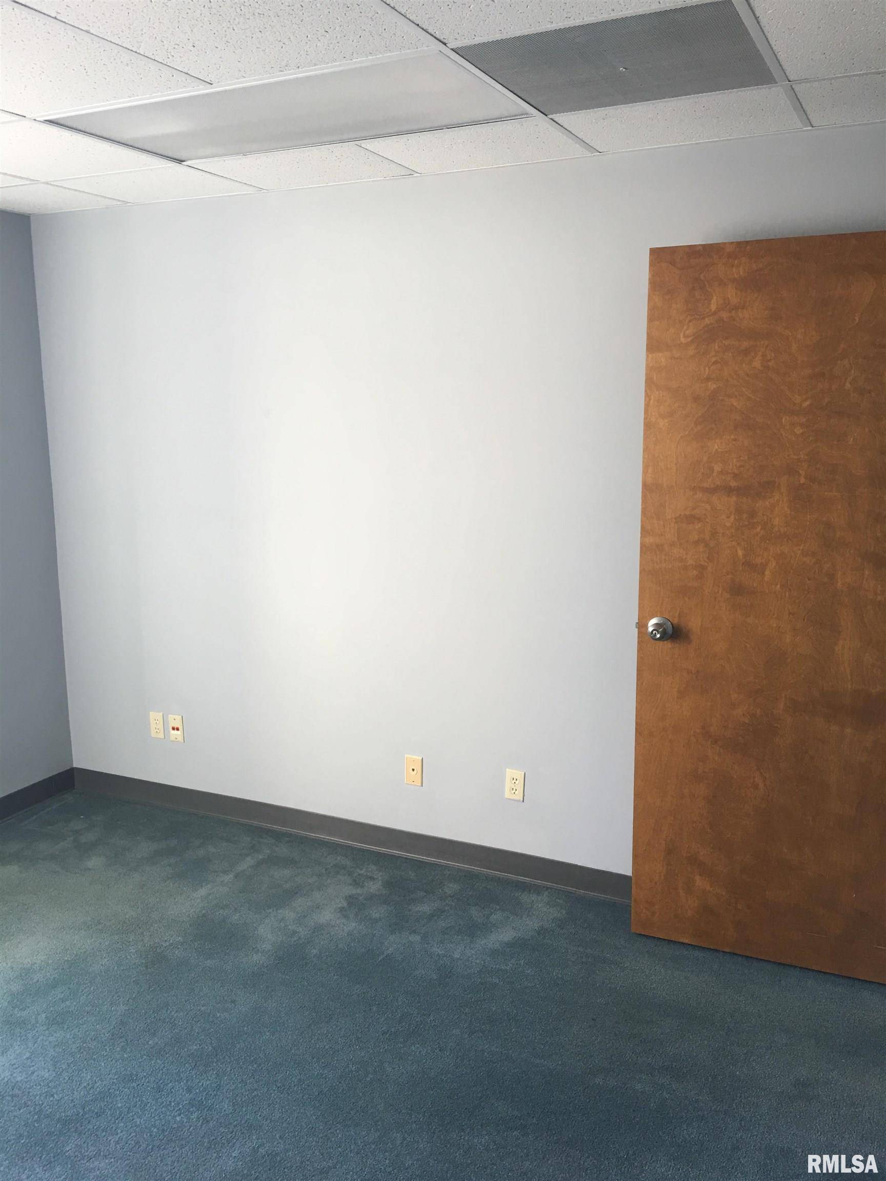 Springfield, IL 62701,427 MONROE ST #301
