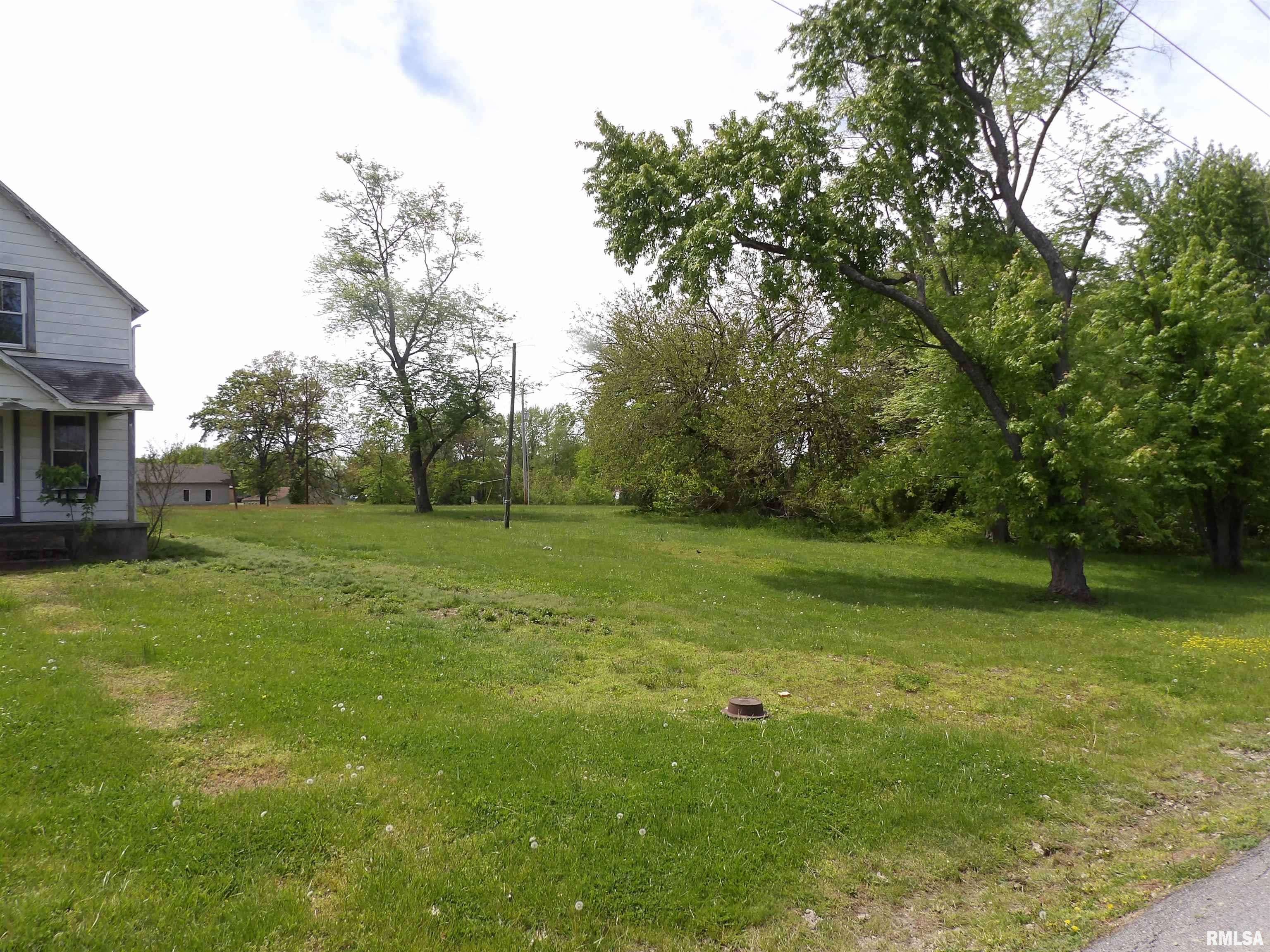Benton, IL 62812-0000,1100 W WASHINGTON ST