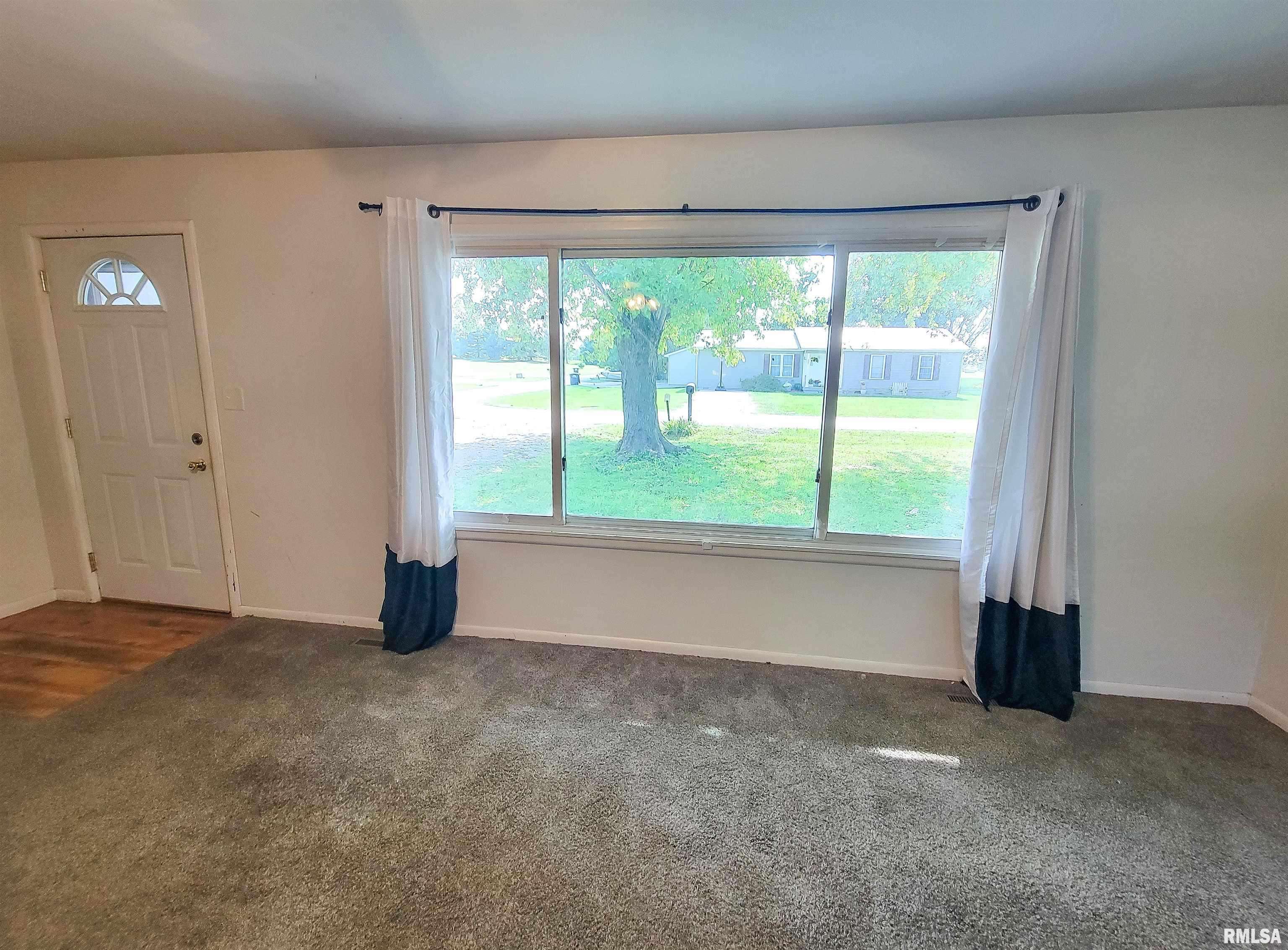 Clay City, IL 62824,212 8TH Street Southwest