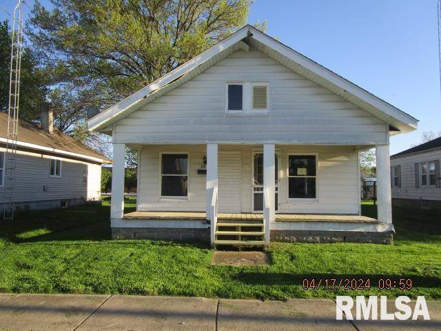 Christopher, IL 62822,210 W RAY ST