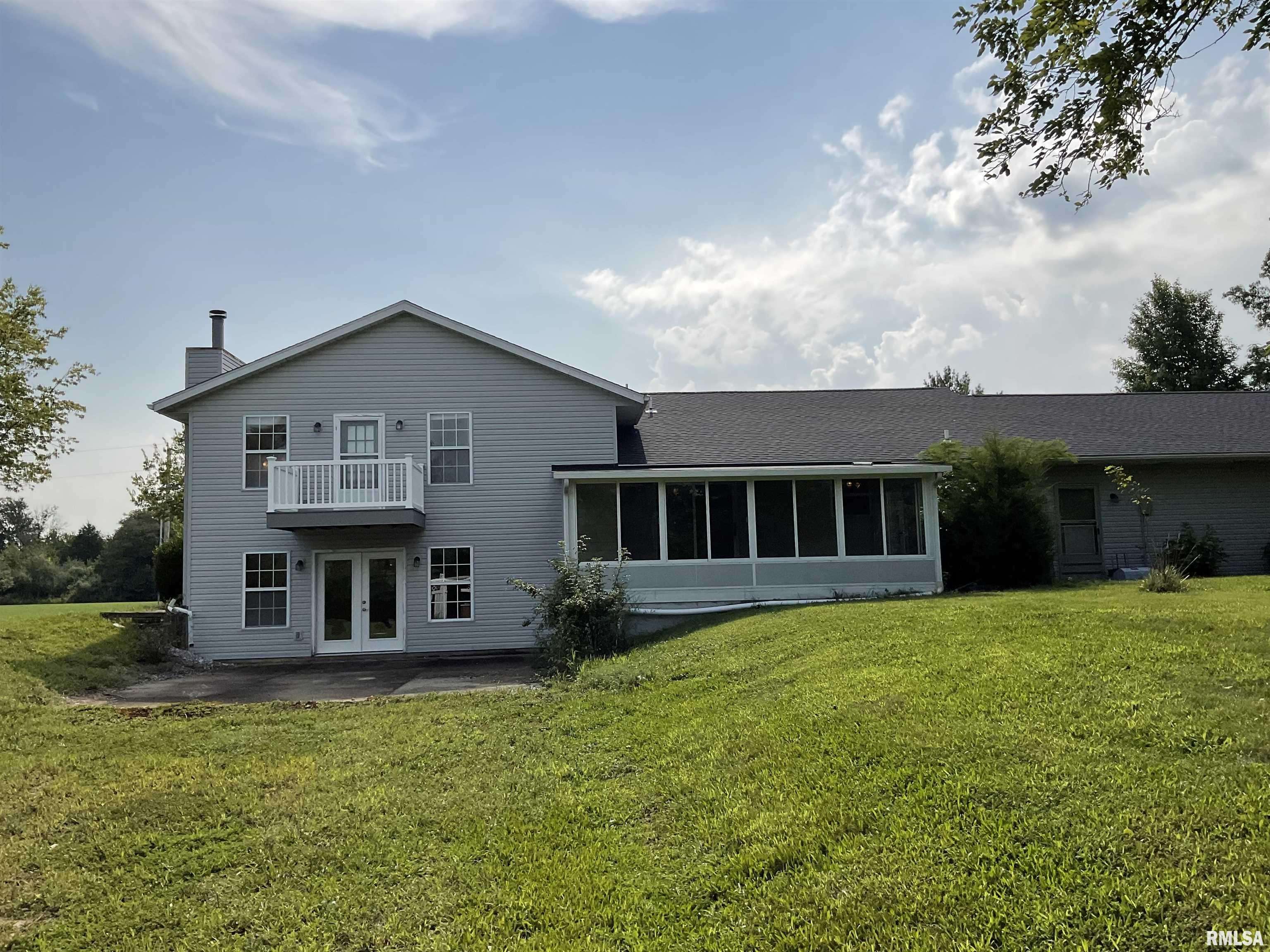 Nashville, IL 62263,12 HICKORY ST