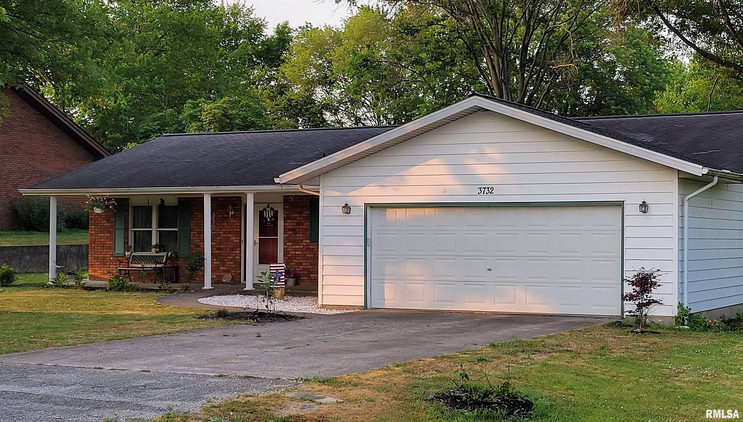 Pinckneyville, IL 62274,3732 Oxbow RD