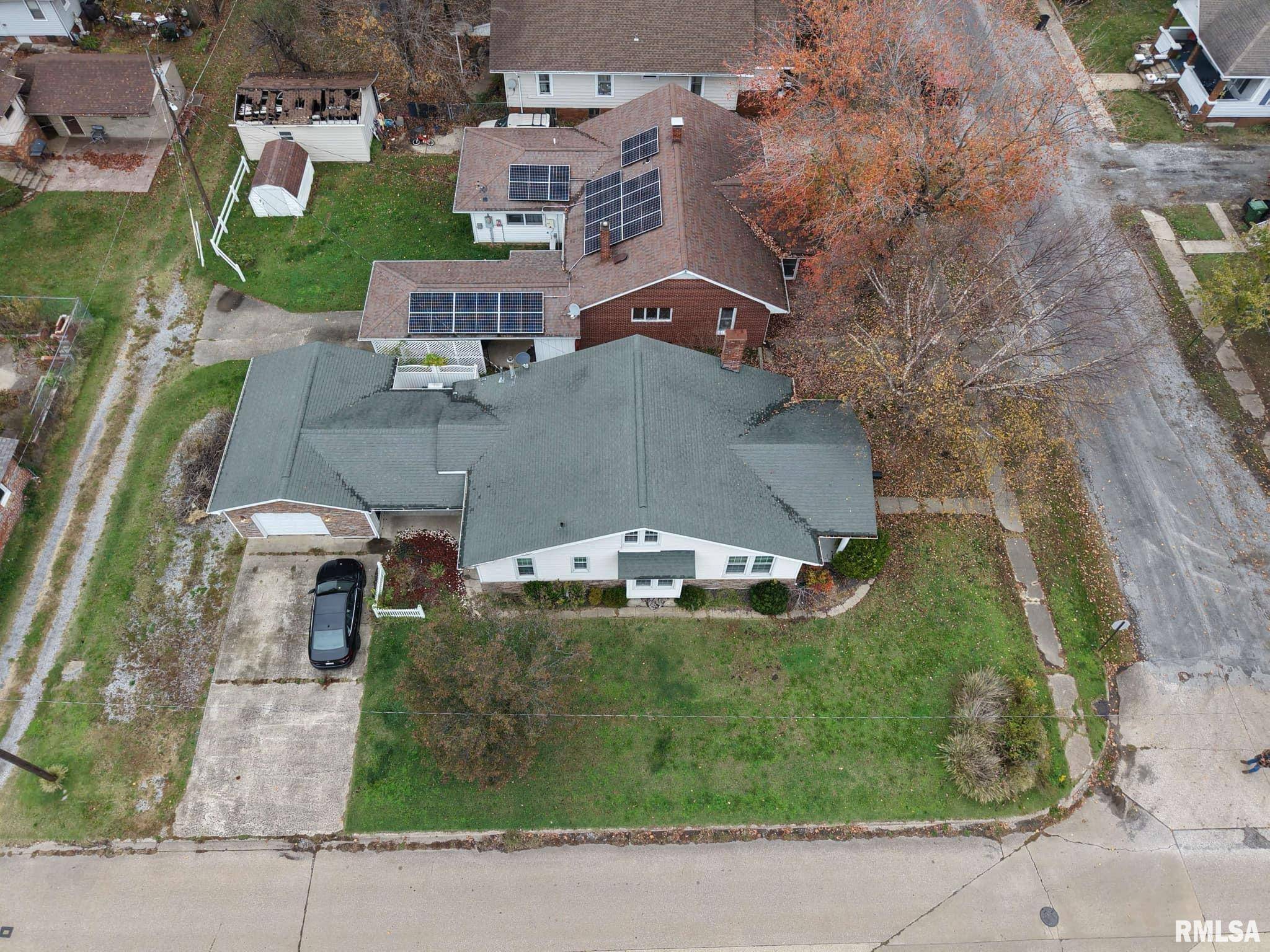 Herrin, IL 62948,221 N 10TH ST