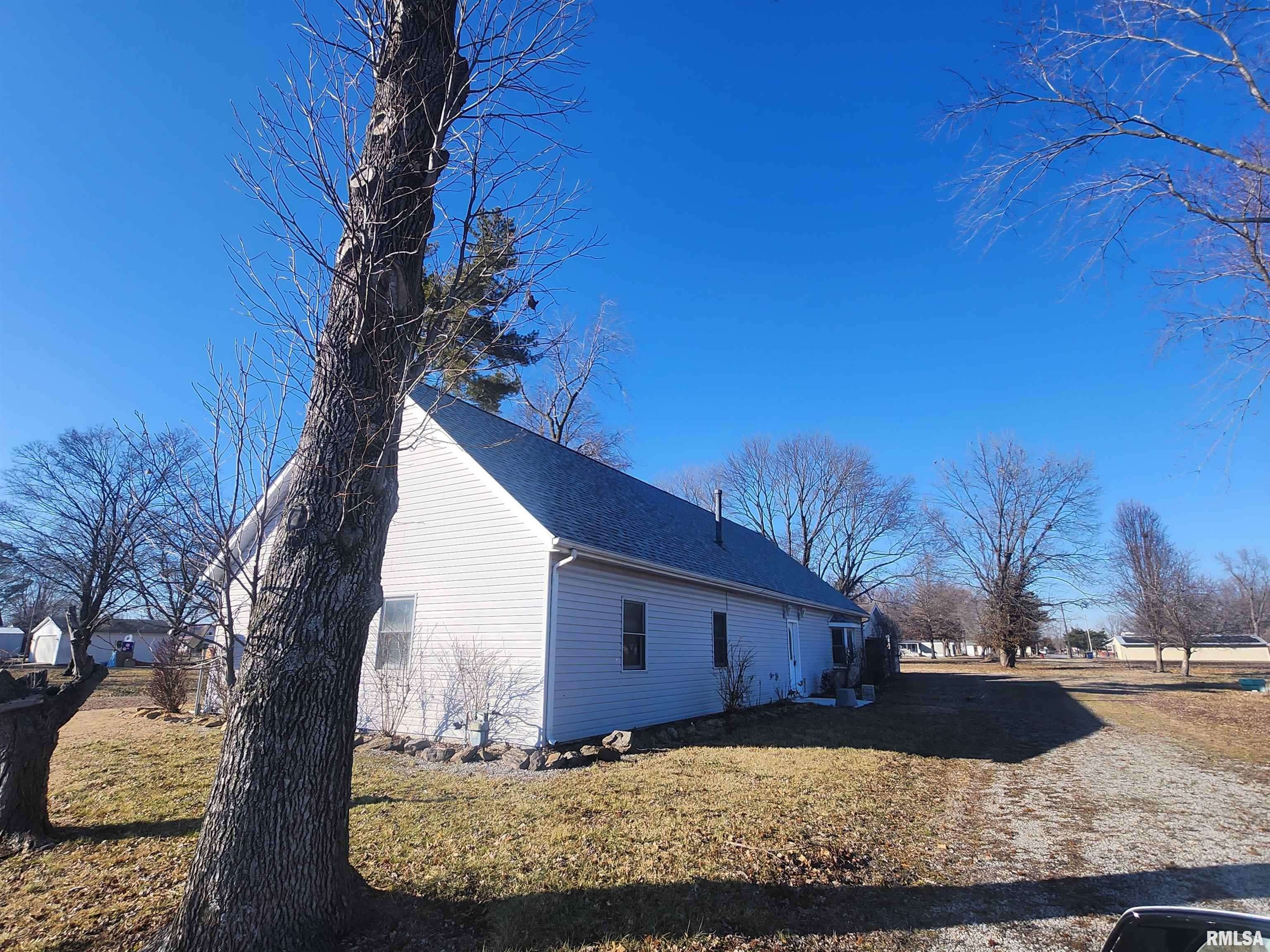 Cutler, IL 62238,239 E Fifth ST