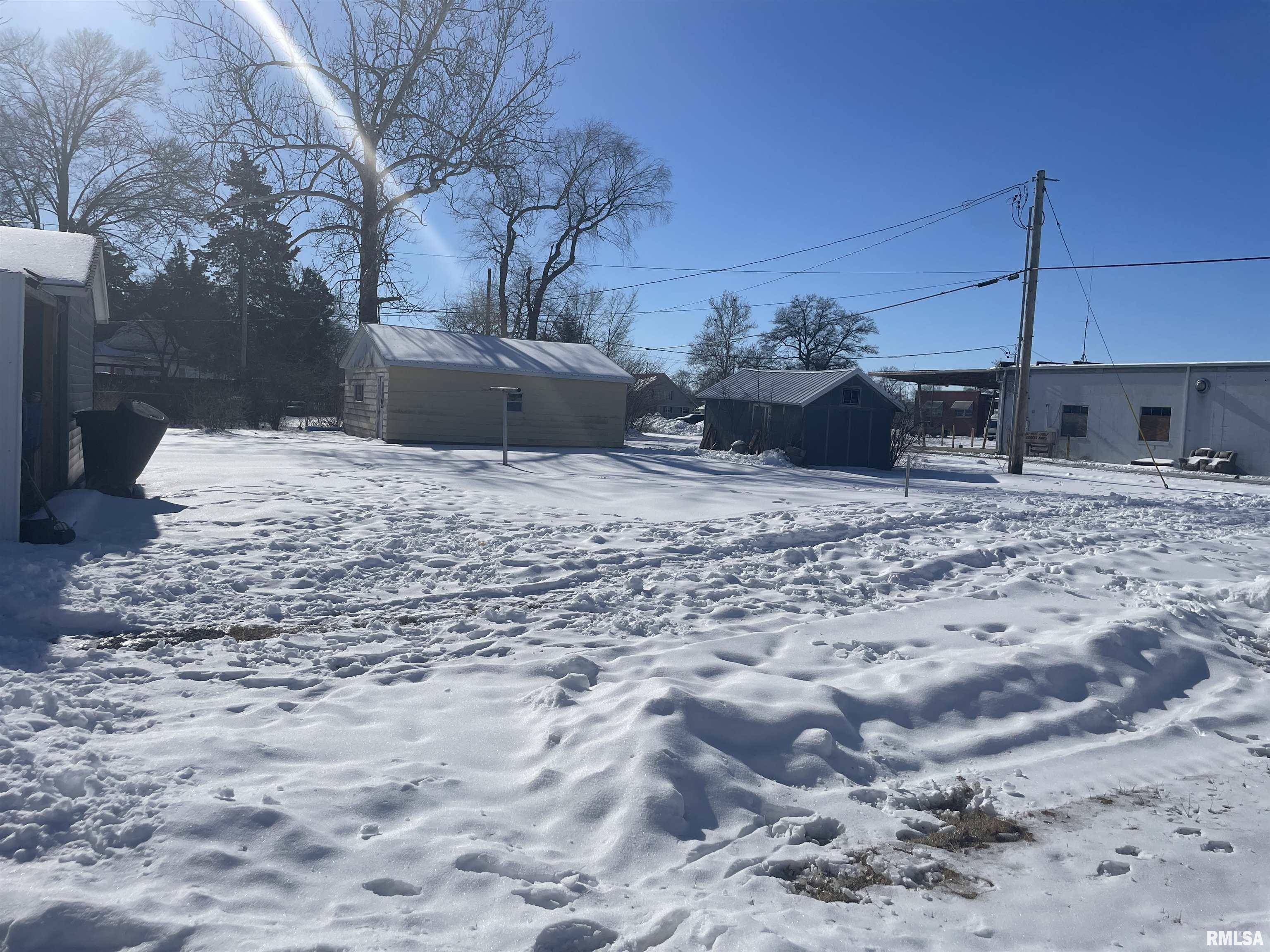 Centralia, IL 62801,232 N JAMES ST