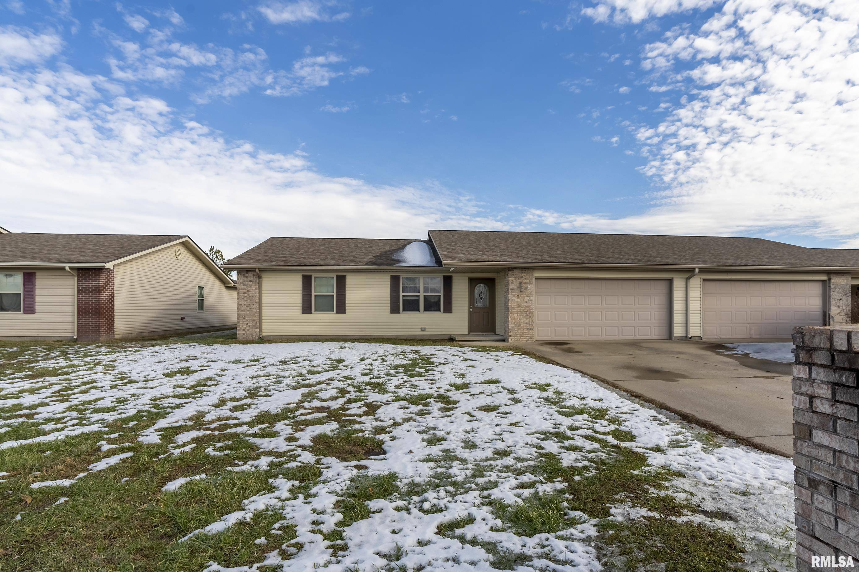 Herrin, IL 62948,1212 Montebello DR