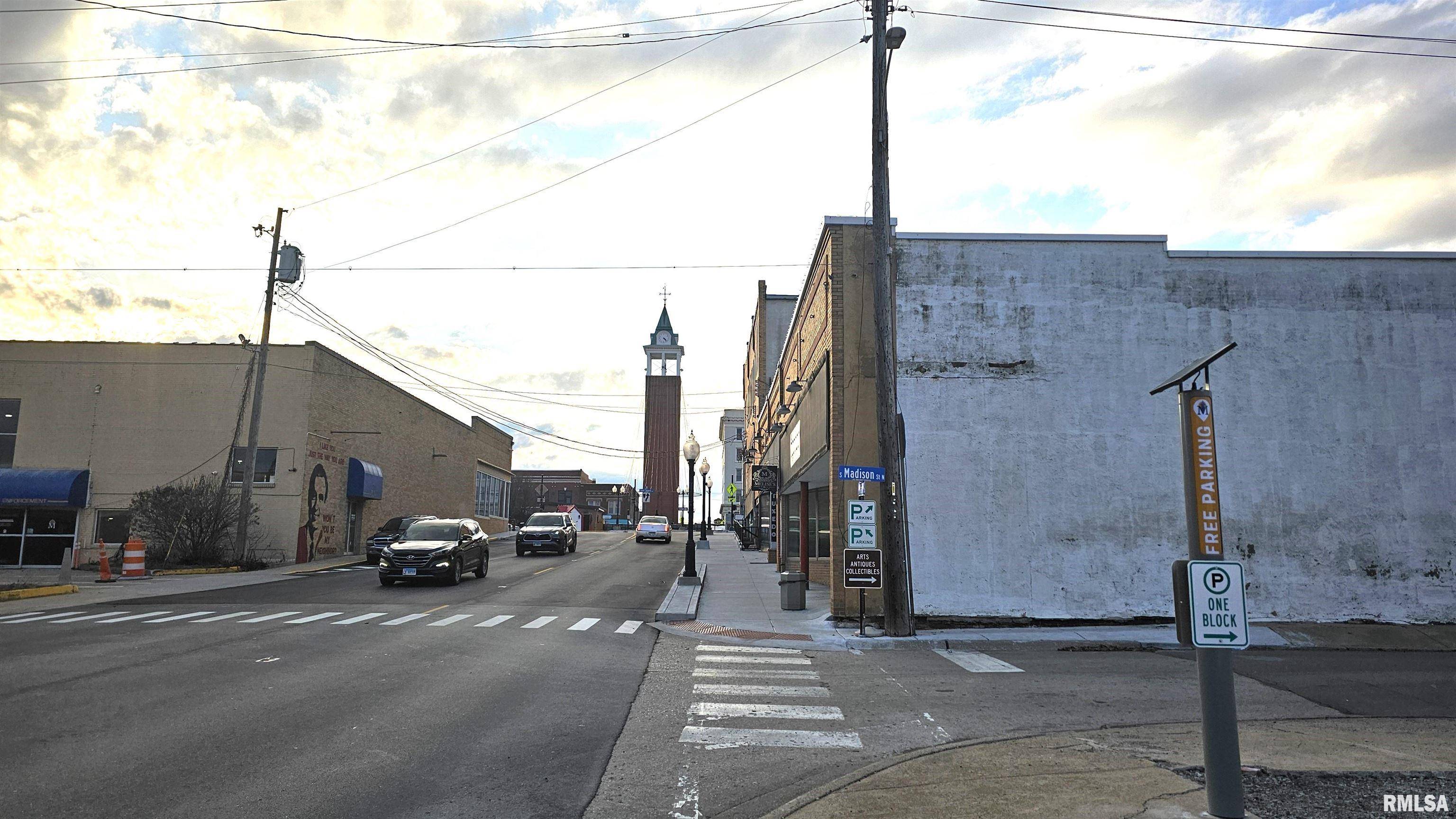 Marion, IL 62959,200 E MAIN ST