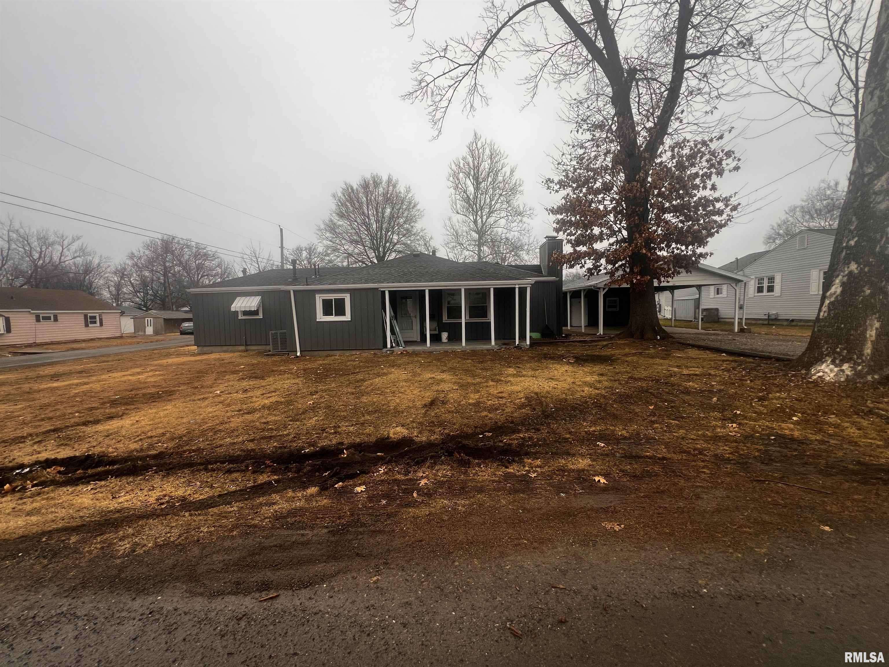 Centralia, IL 62801,804 E 11TH ST