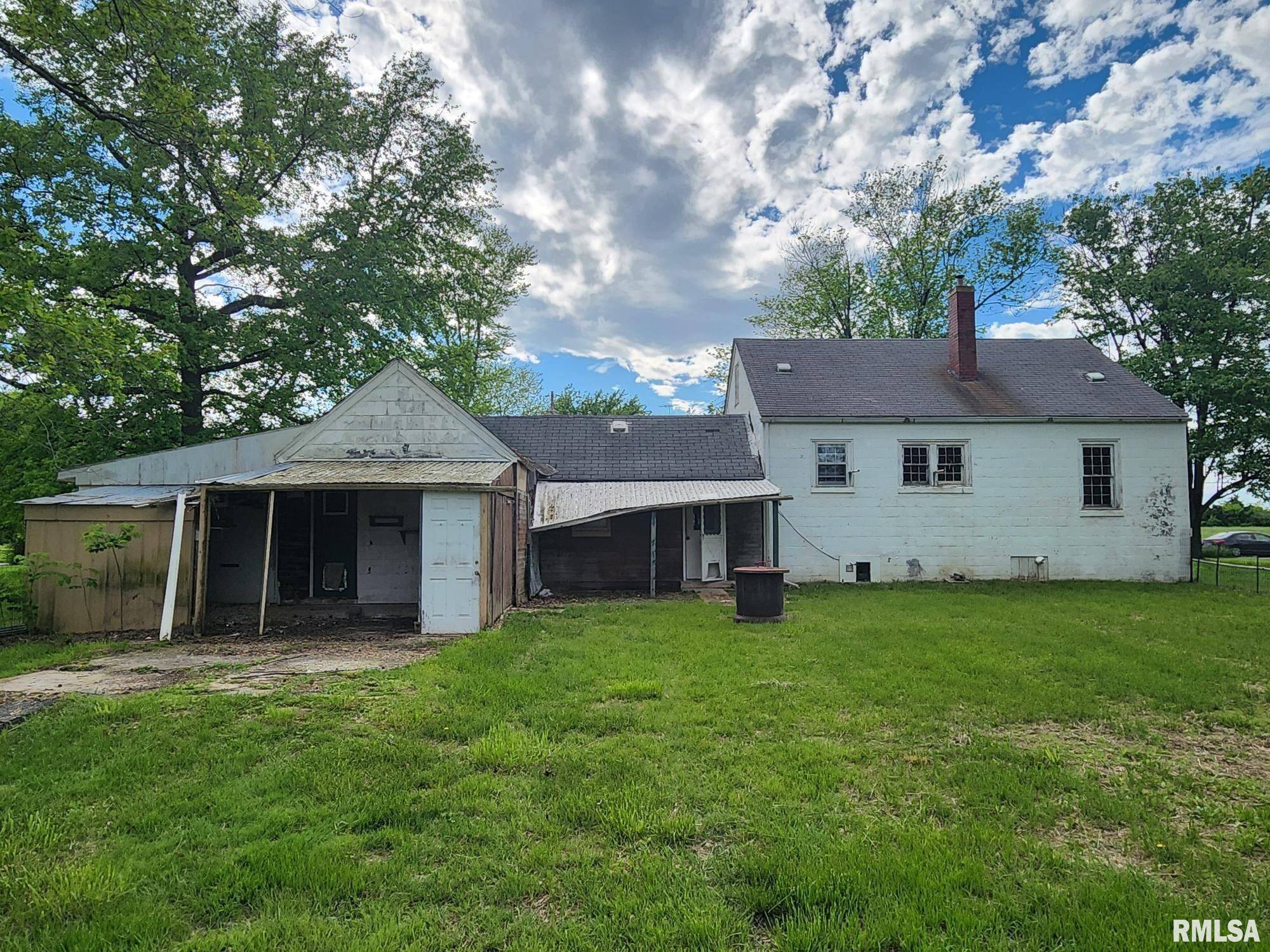 Mt Vernon, IL 62864,14322 MEMORY LN