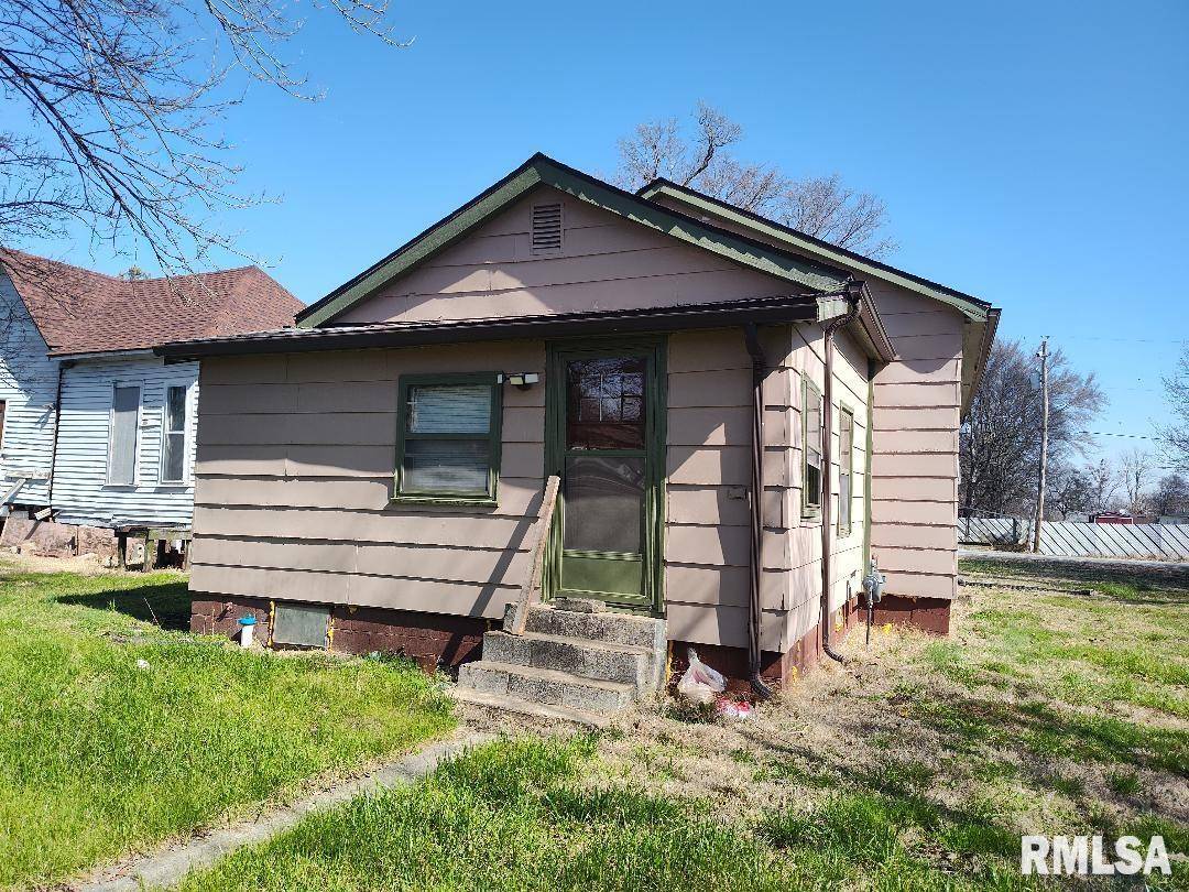 Mound City, IL 62963,407 N OHIO ST
