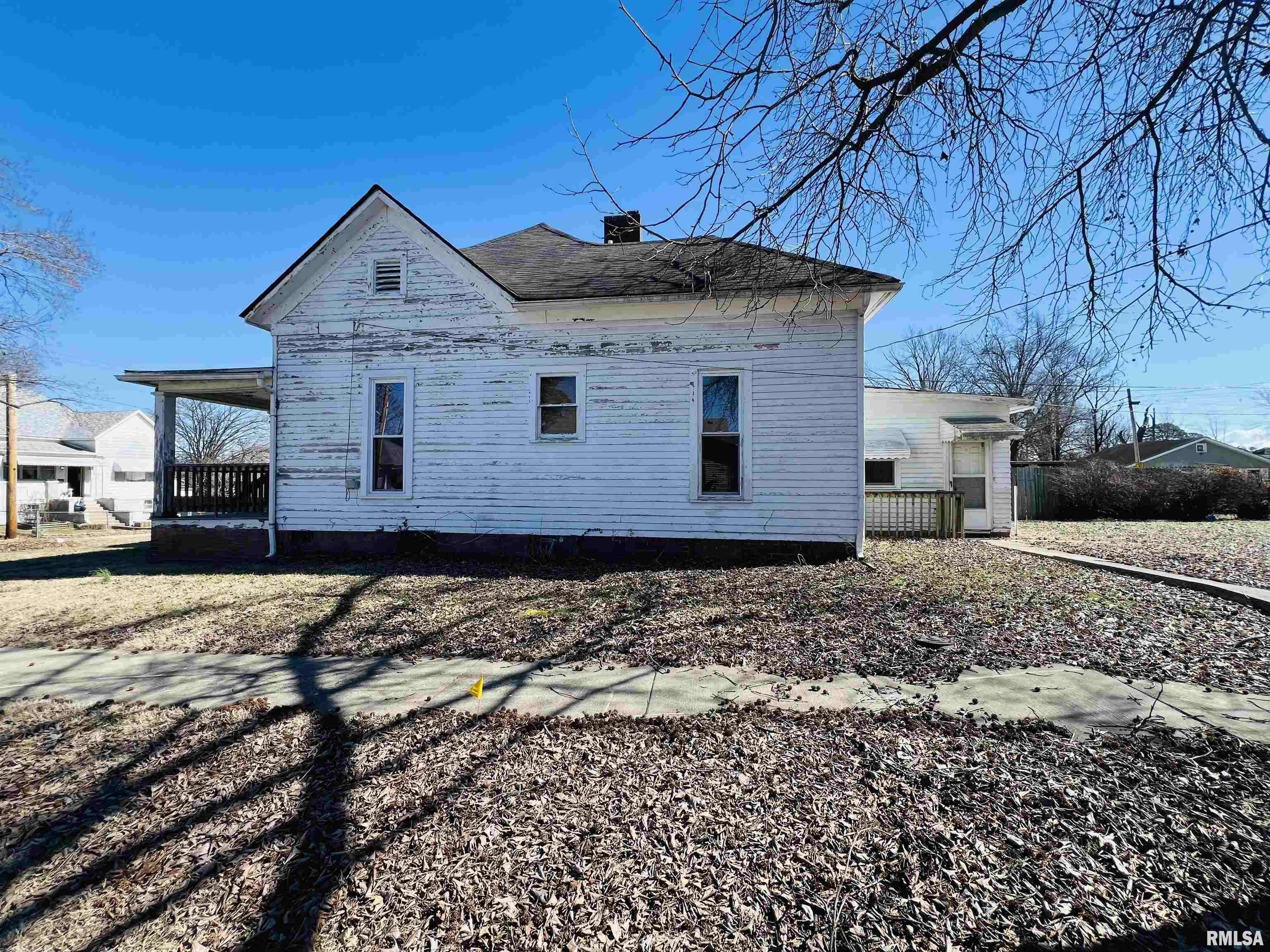 Harrisburg, IL 62946,135 W COLLEGE ST
