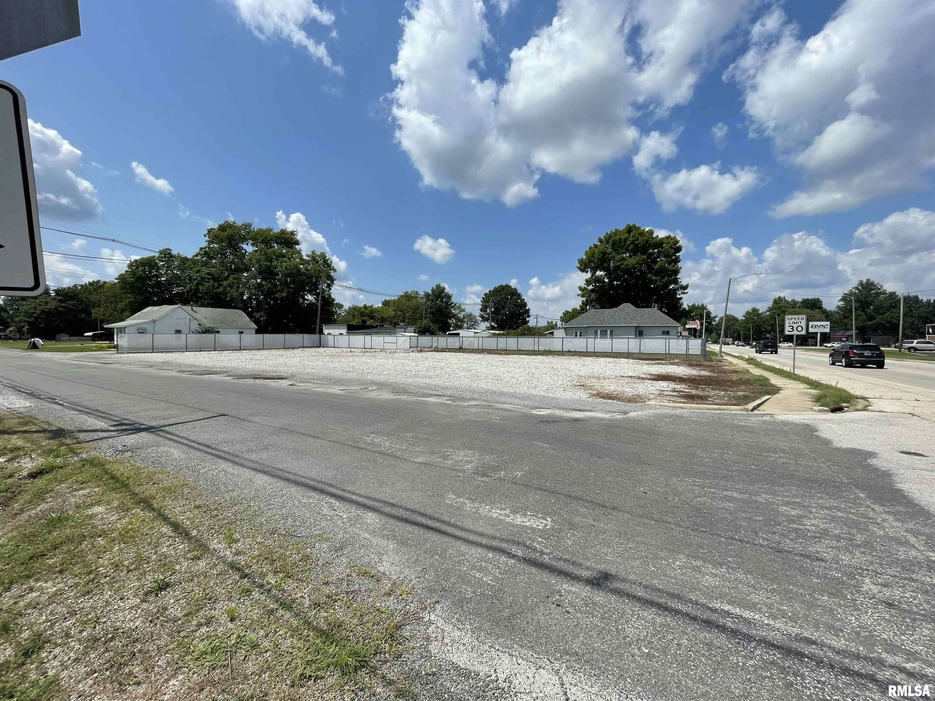 Centralia, IL 62801,704 N ELM ST