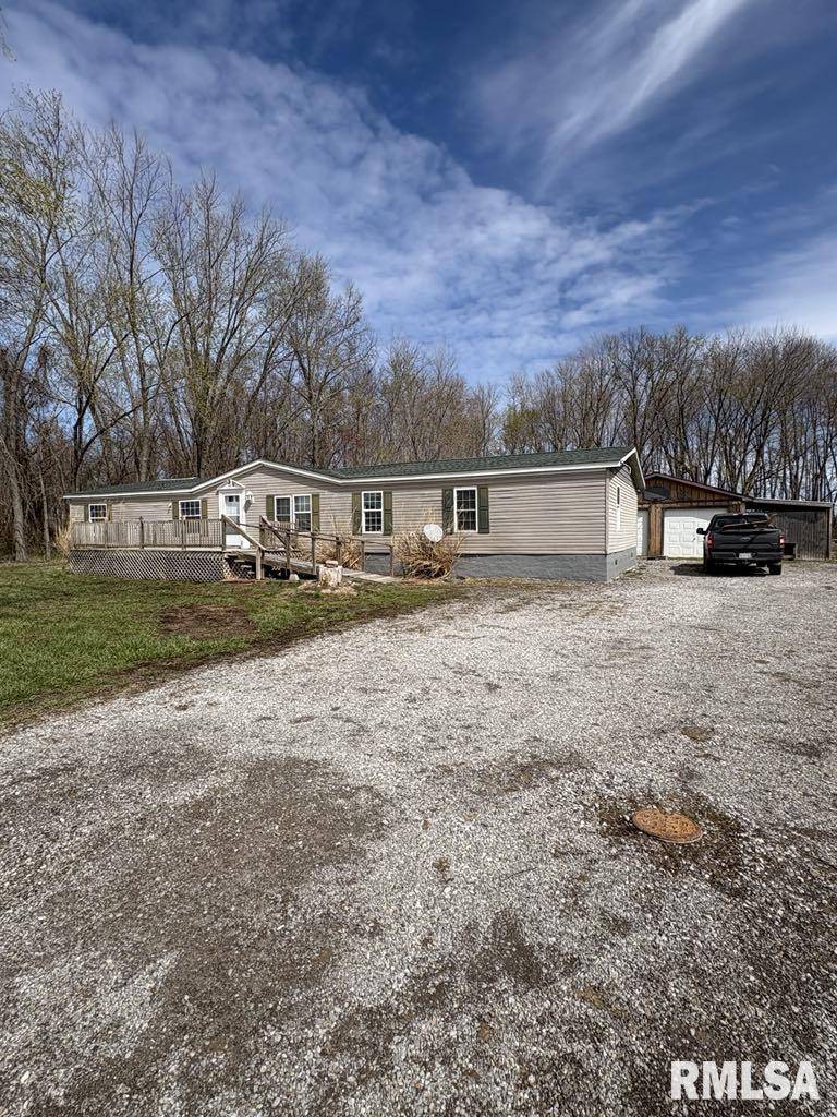 Ewing, IL 62836-1443,412 N MAIN ST