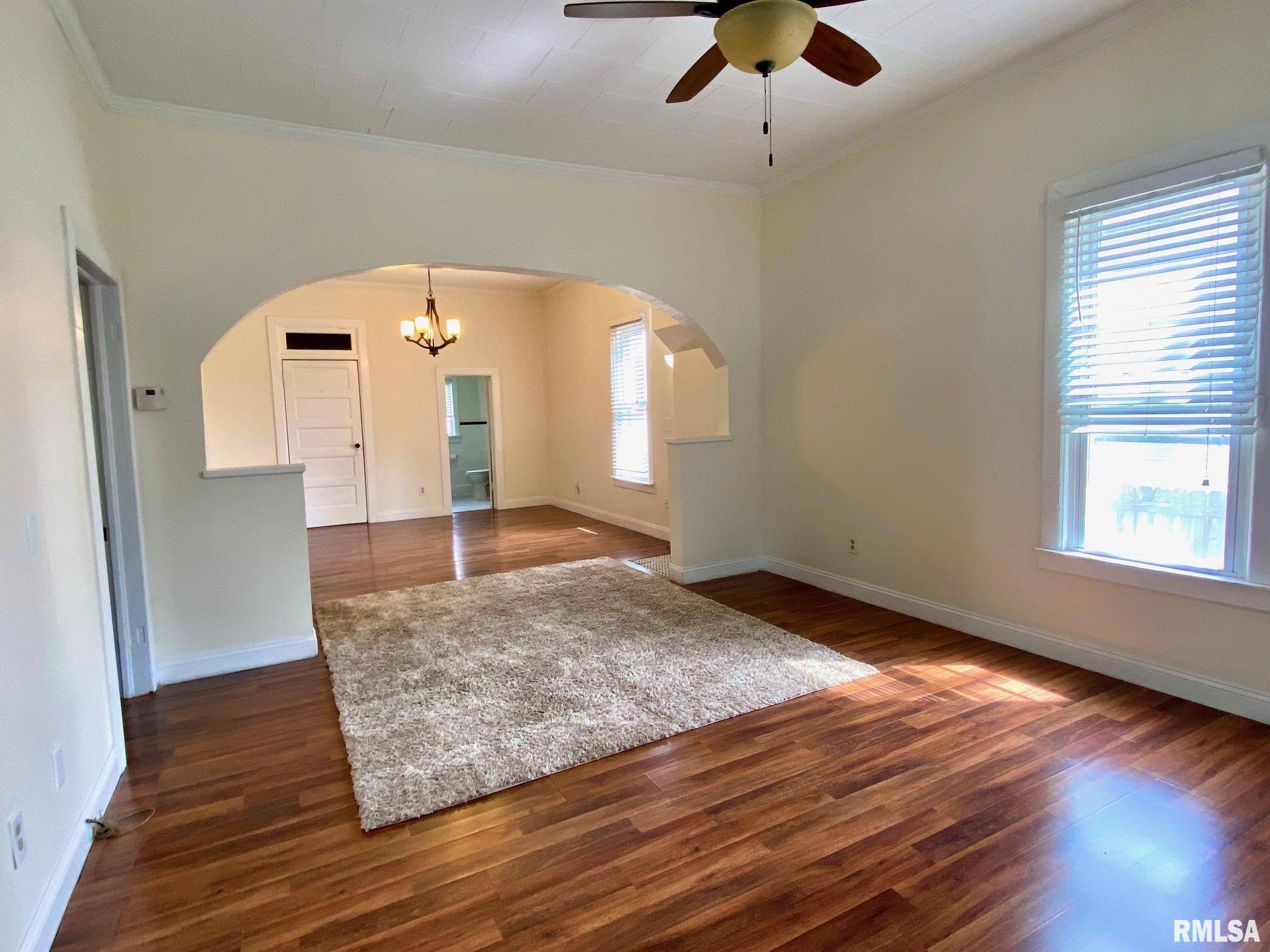 Herrin, IL 62948,320 S 19TH ST