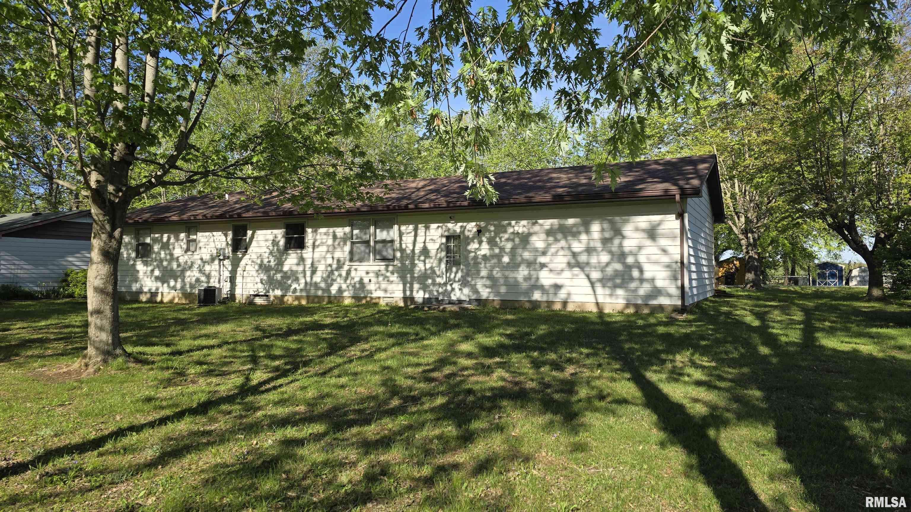 Galatia, IL 62935-1337,505 S TIMOTHY LN