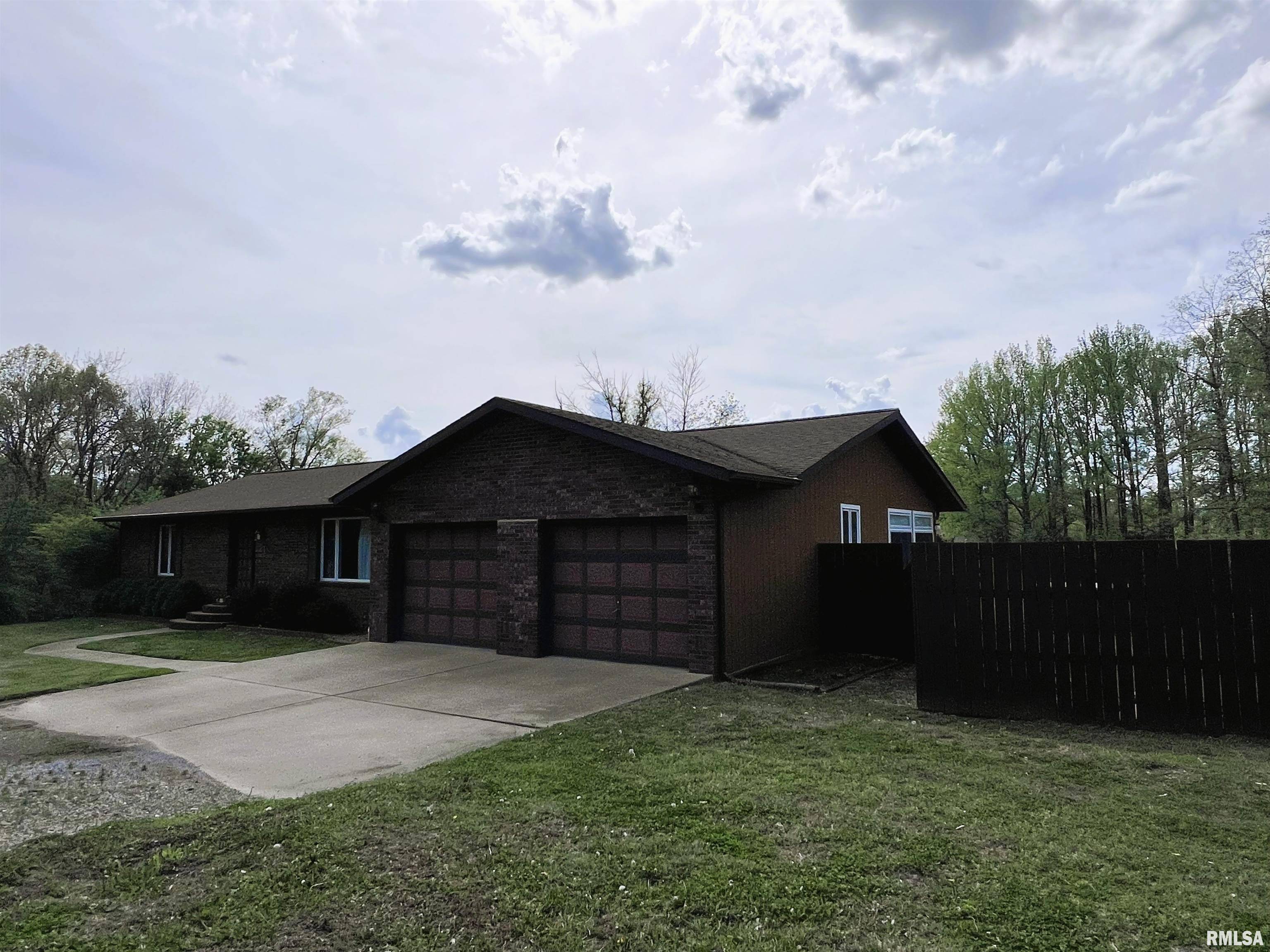 Makanda, IL 62958,21 Cedar Crest LN