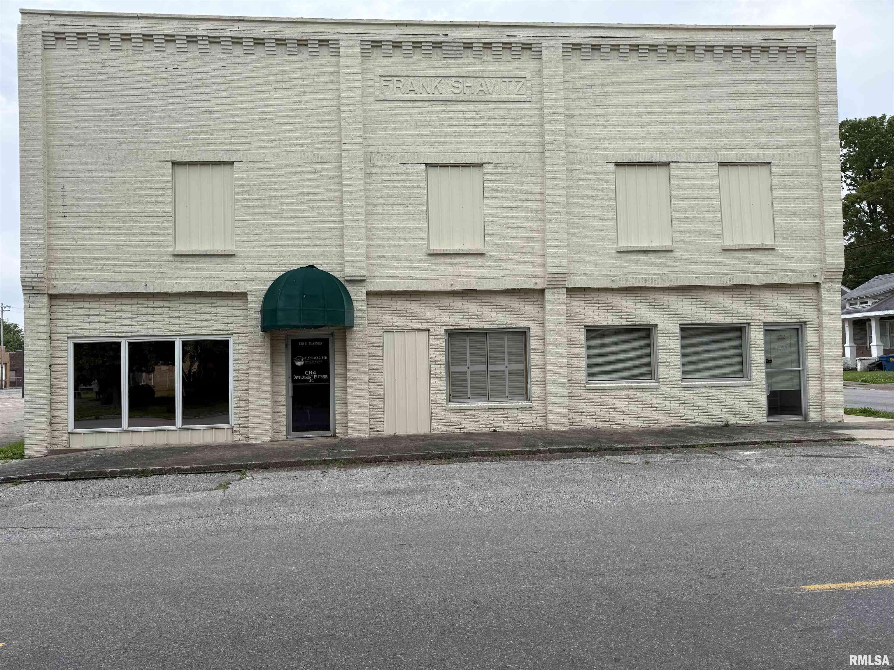 Harrisburg, IL 62946,520 S MCKINLEY ST