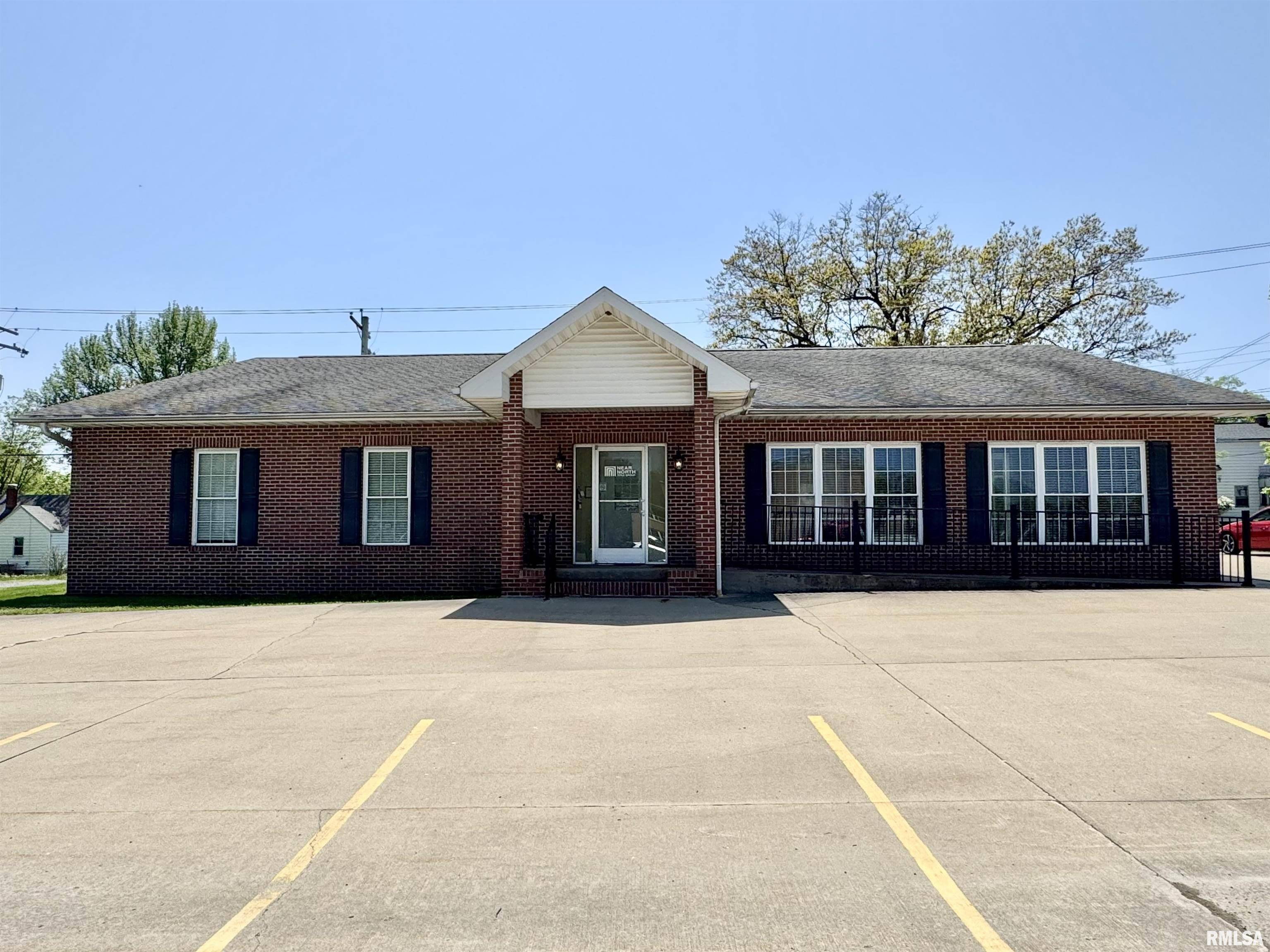 Mt Vernon, IL 62864,2419 BROADWAY ST