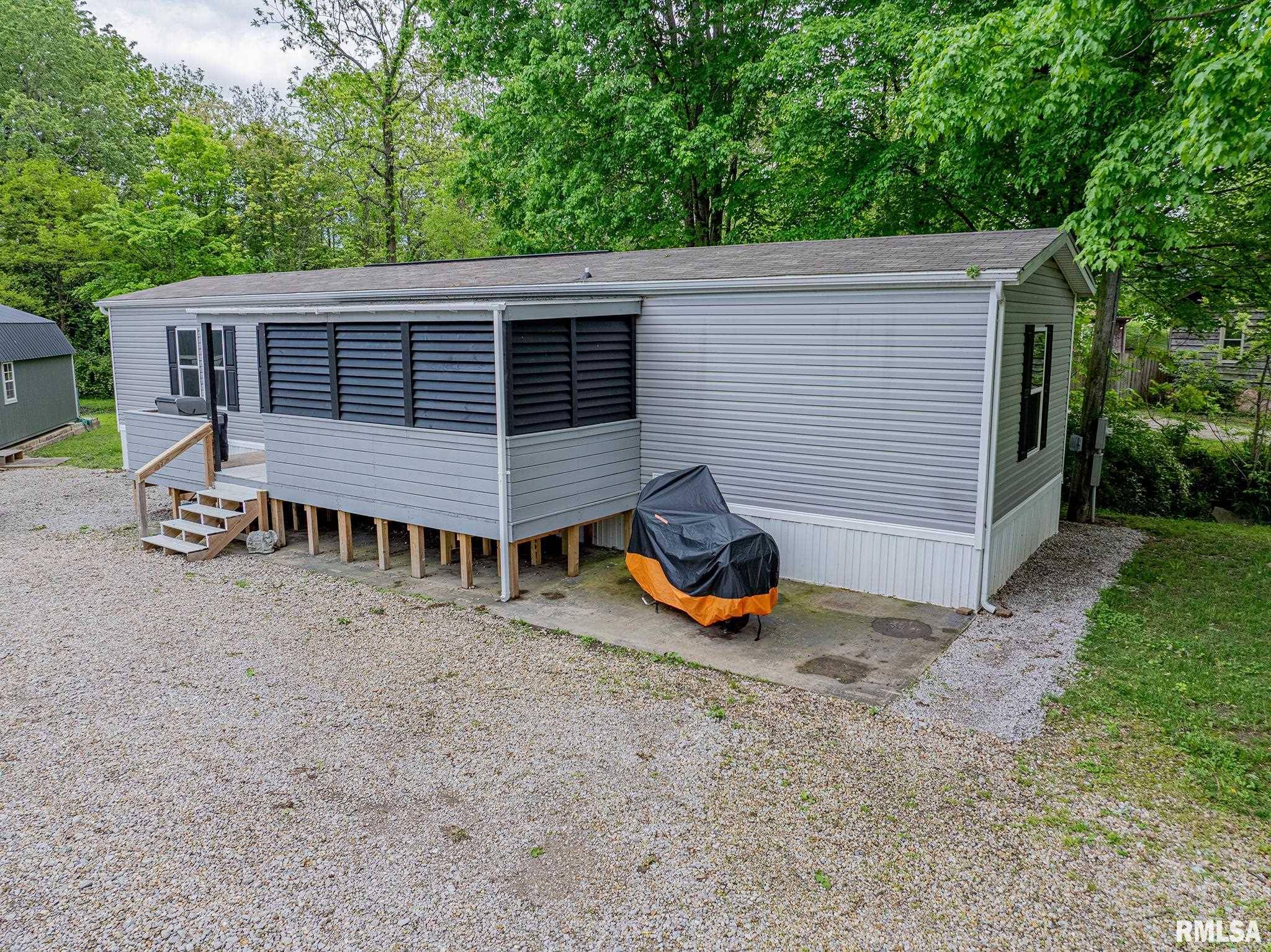 Centralia, IL 62801,1541 Knight ST