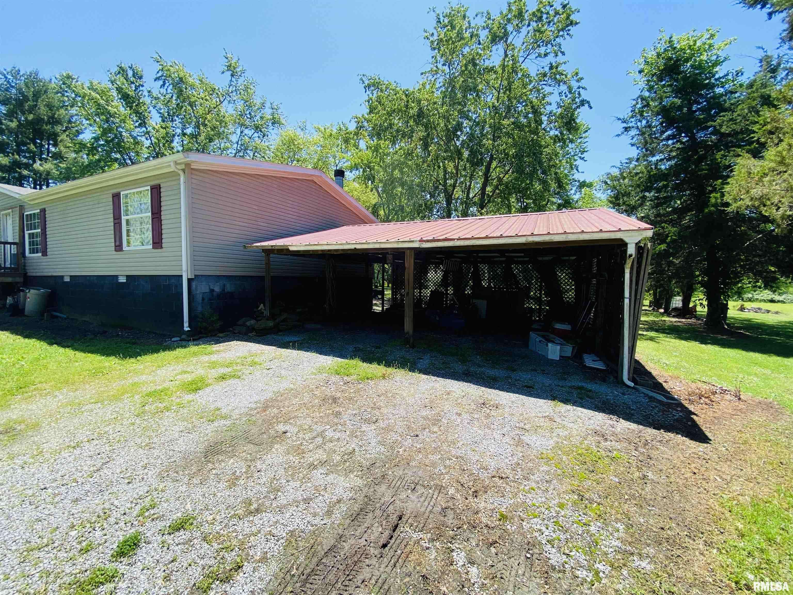 Harrisburg, IL 62946-3426,2413 NORTH ST