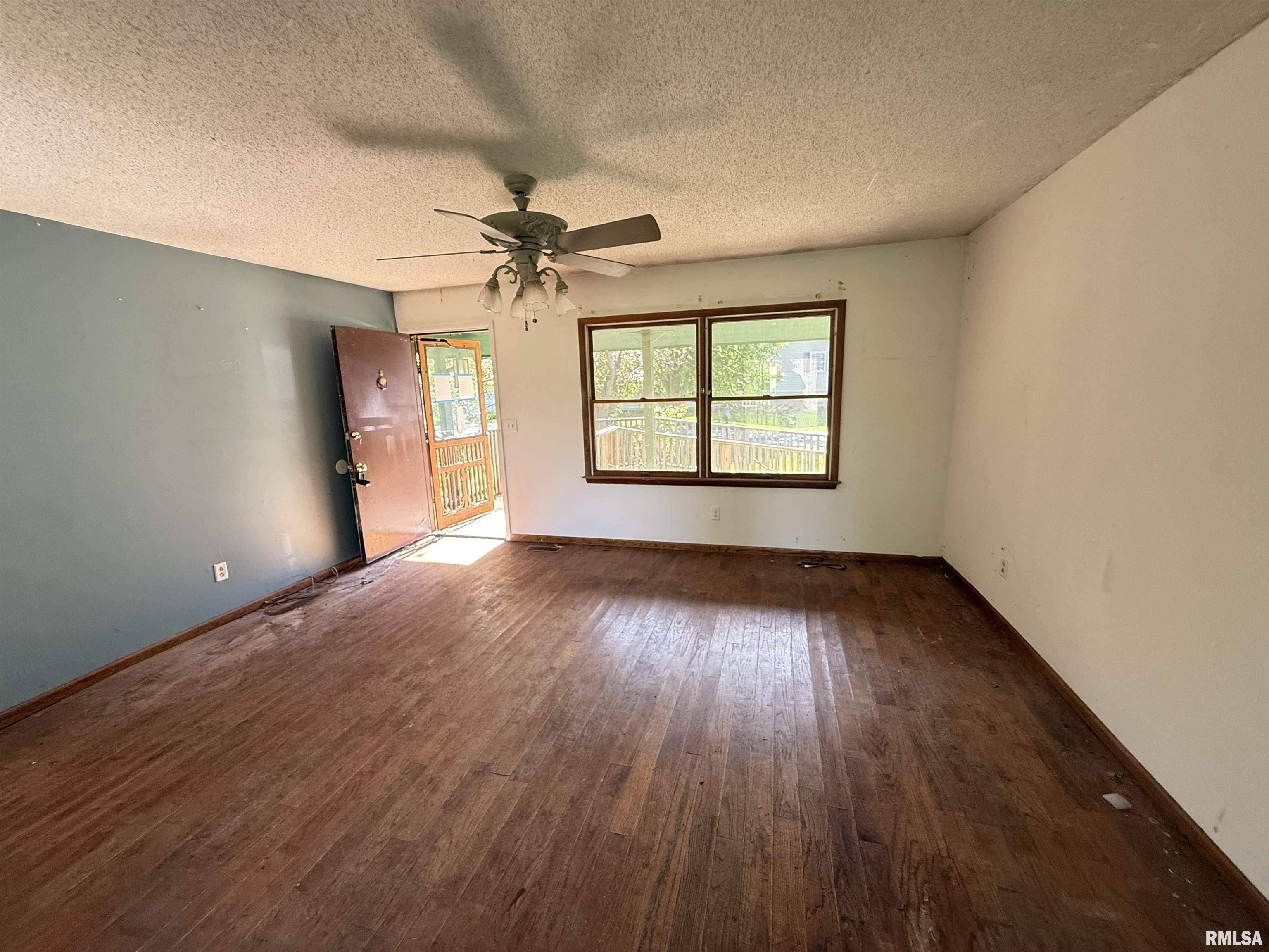 Carterville, IL 62918,102 STABLE DR