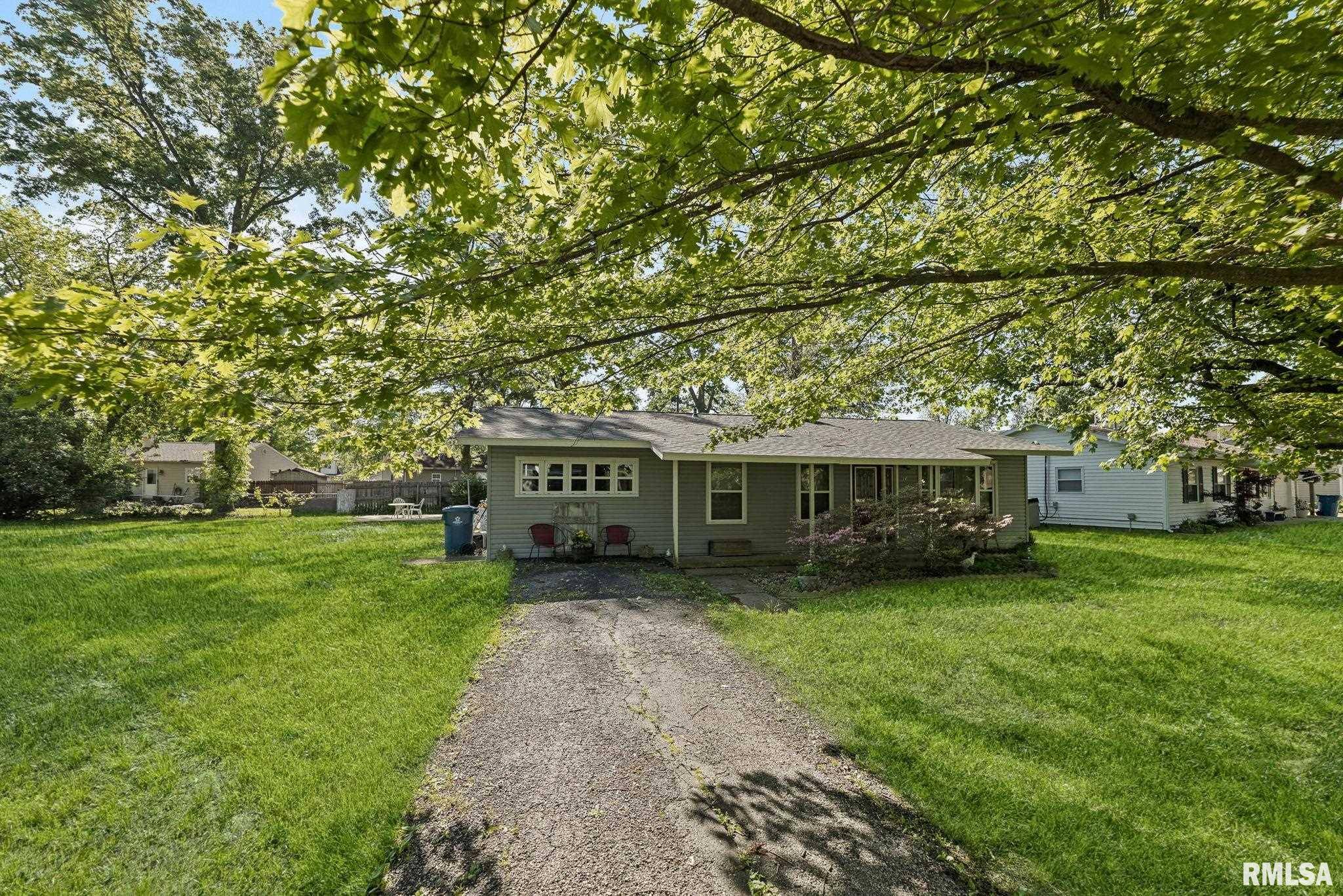 Centralia, IL 62801,17 Roseclair ST