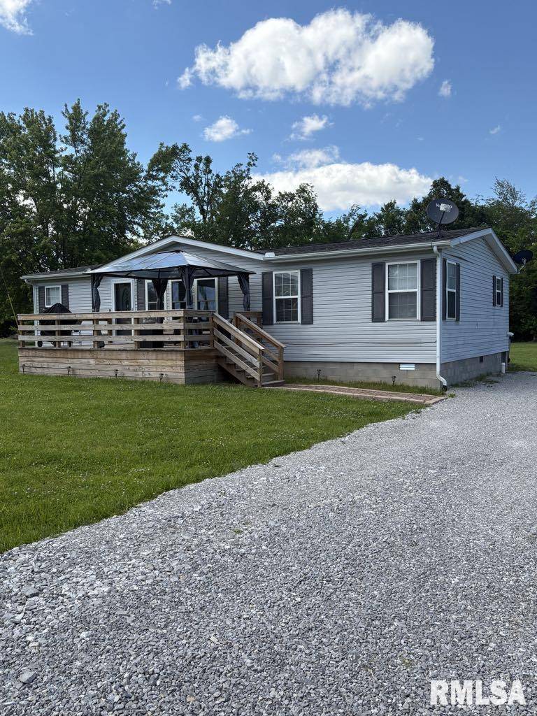 West Frankfort, IL 62896,17227 Number 9 Blacktop
