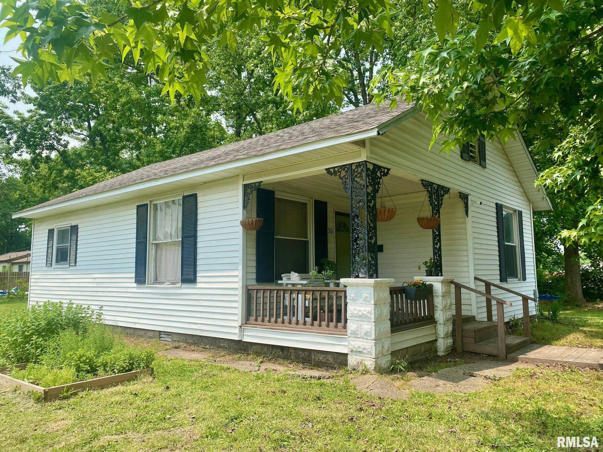 Herrin, IL 62948,501 N 18TH ST