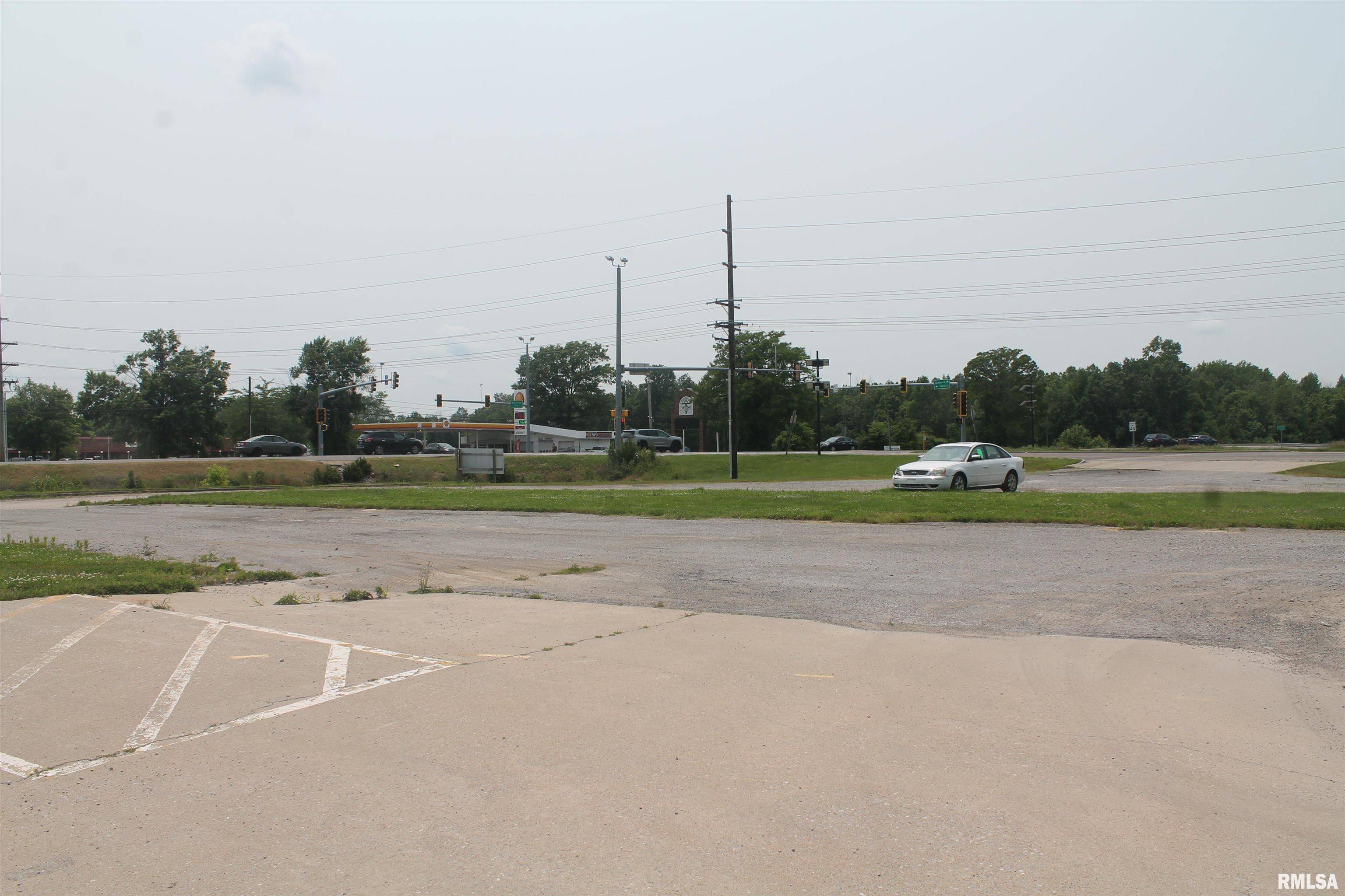 Carbondale, IL 62901,1915-1921 W SYCAMORE ST