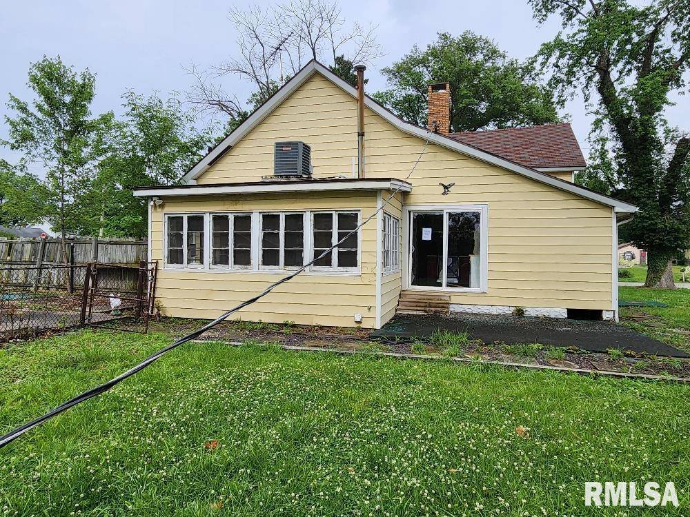 Xenia, IL 62899,630 CHURCH ST