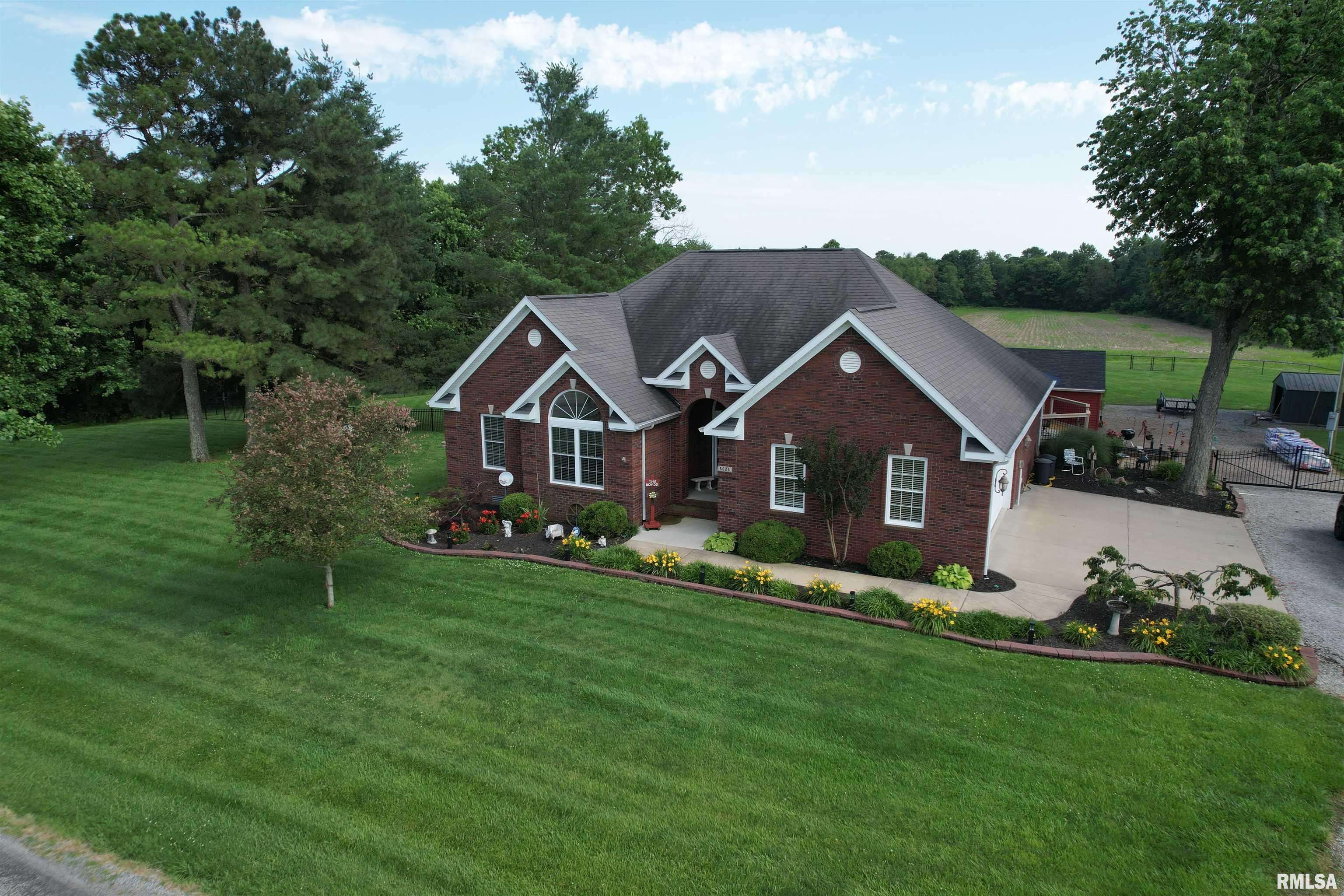 Metropolis, IL 62960,5024 Rosebud RD