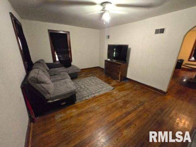 Mt Vernon, IL 62864,1605 LAMAR AVE