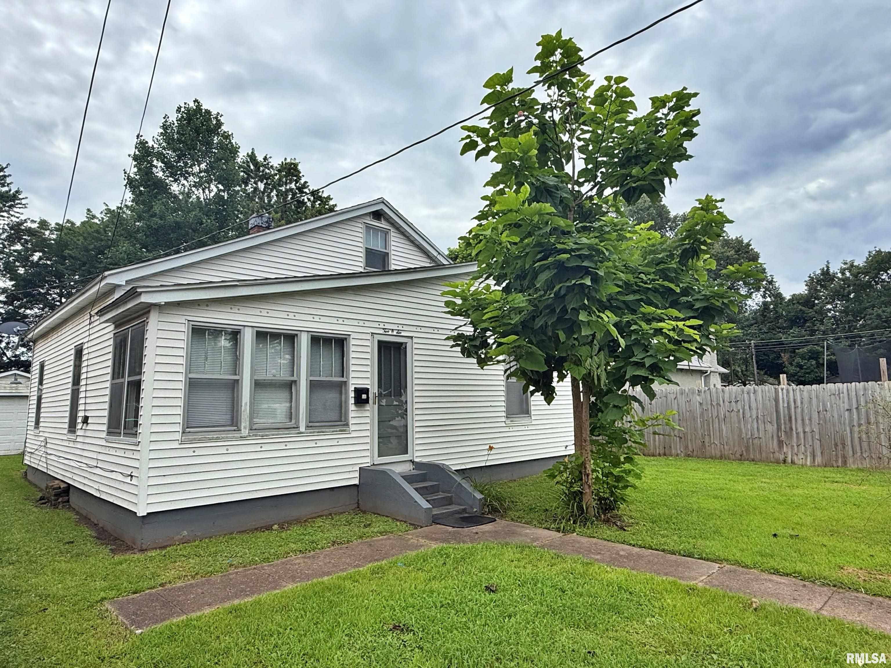 Metropolis, IL 62960,206 W 17TH ST