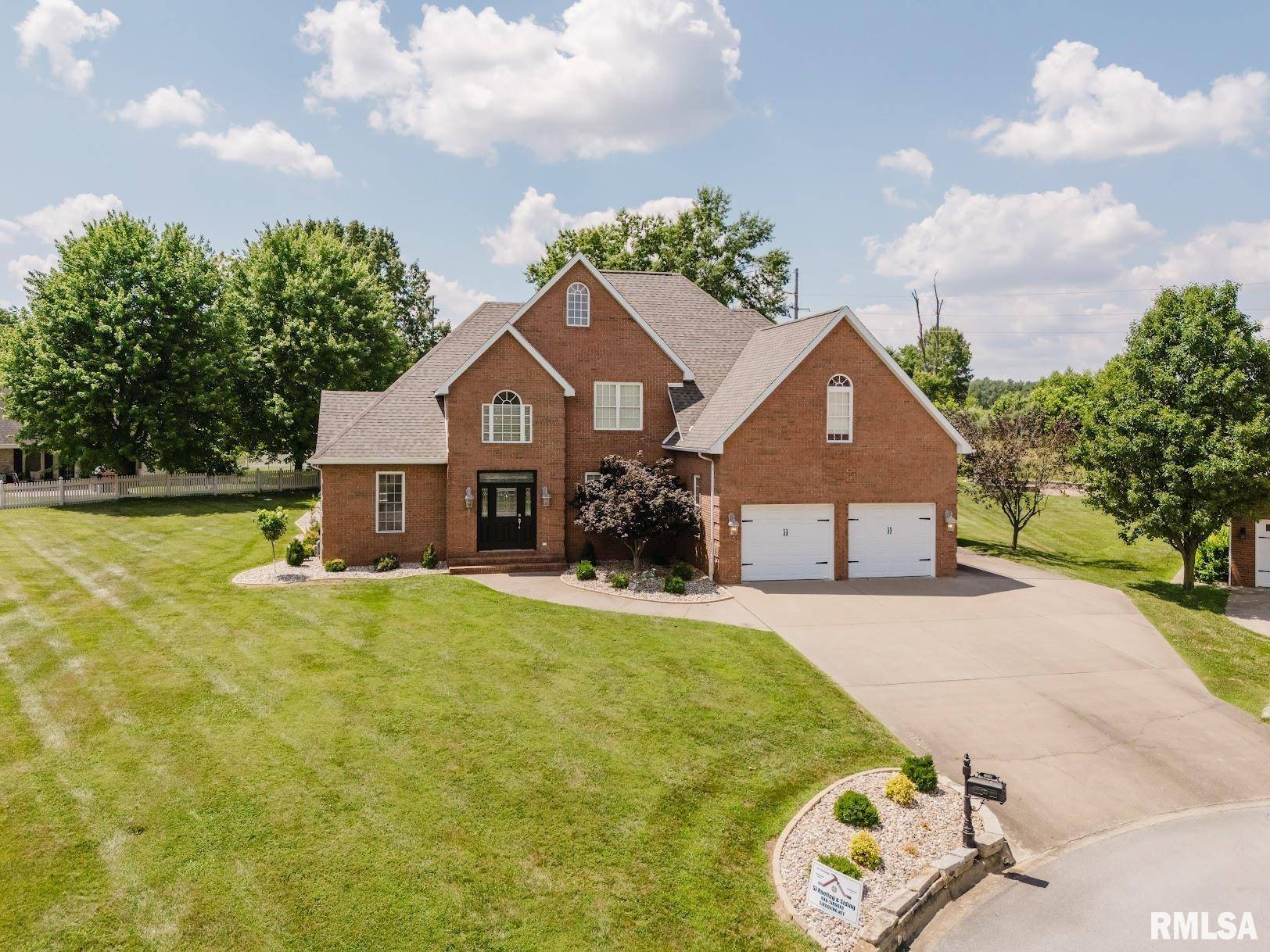 Marion, IL 62959,1506 Gleneagle DR
