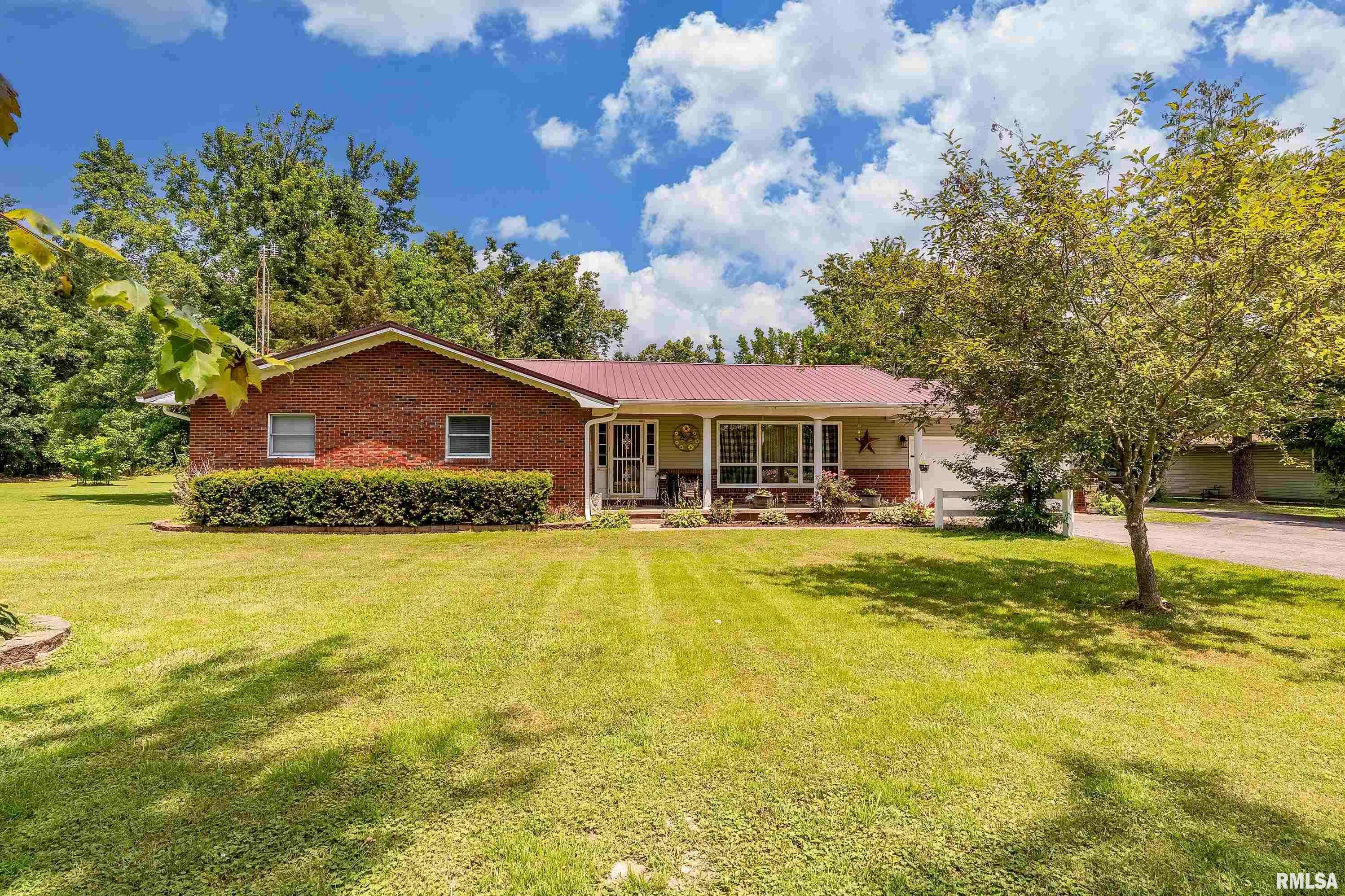 West Frankfort, IL 62896,13399 S COUNTY LINE RD