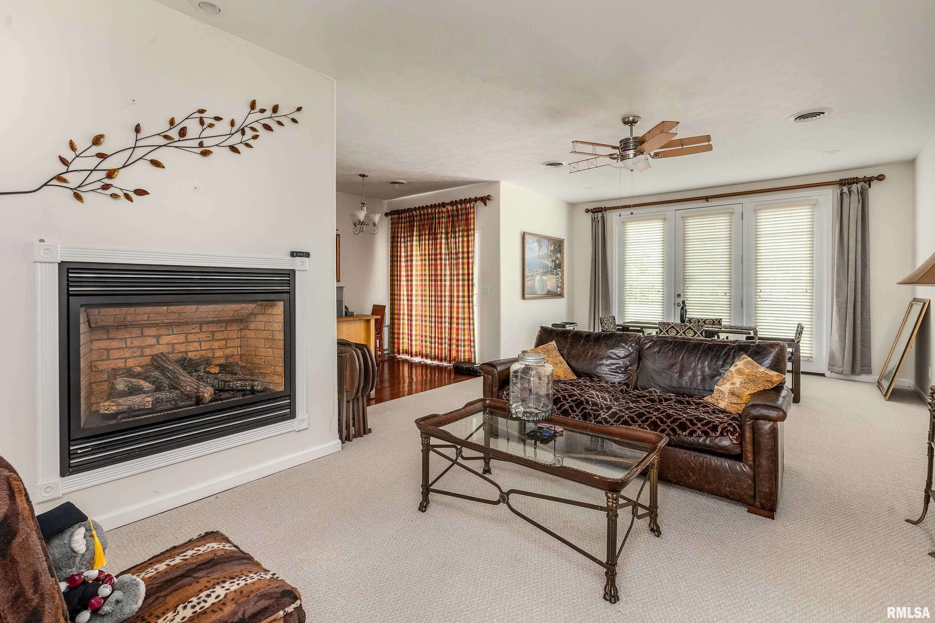 Carbondale, IL 62901,1002 VILLA CT