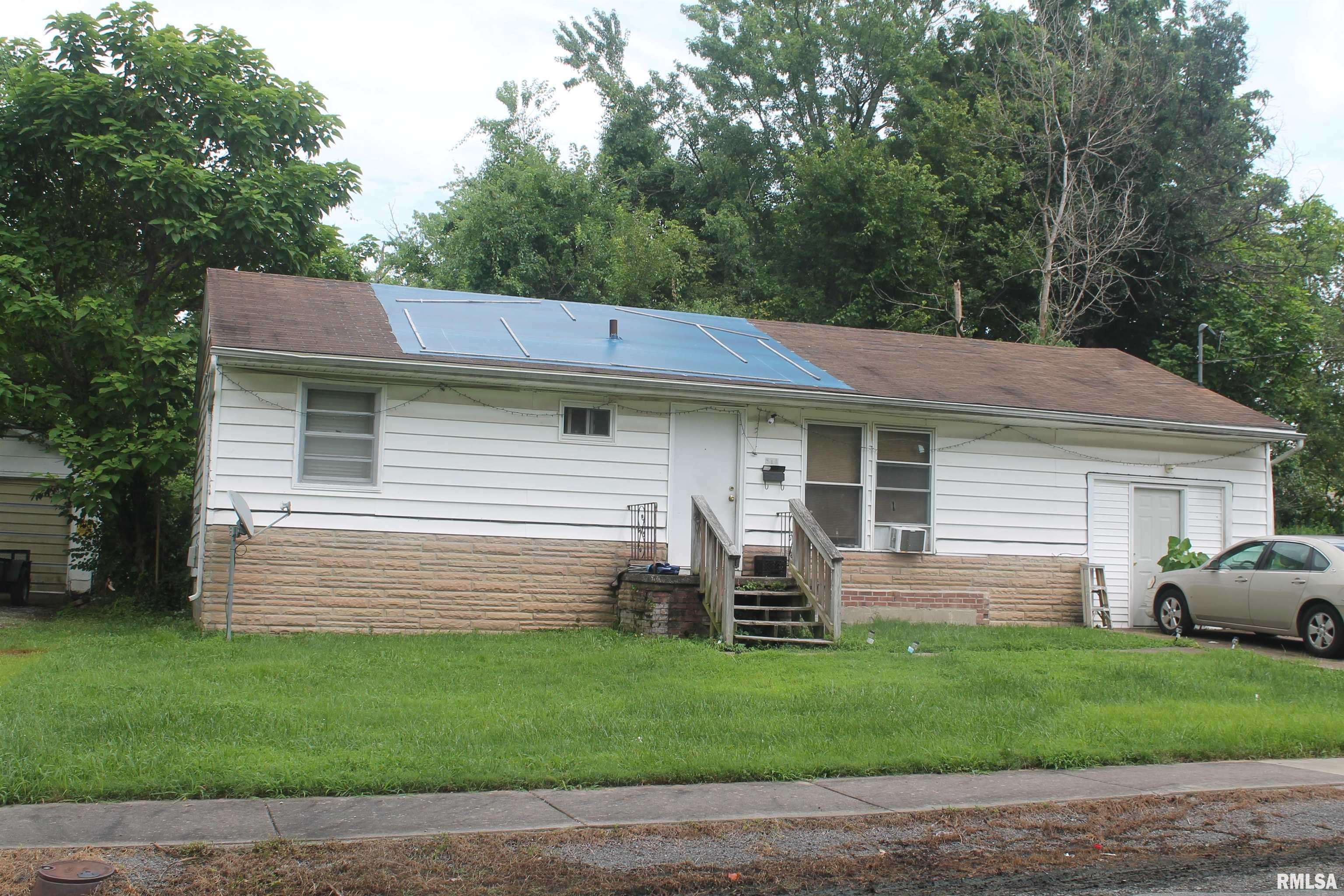 Carbondale, IL 62901,511 N Michaels ST