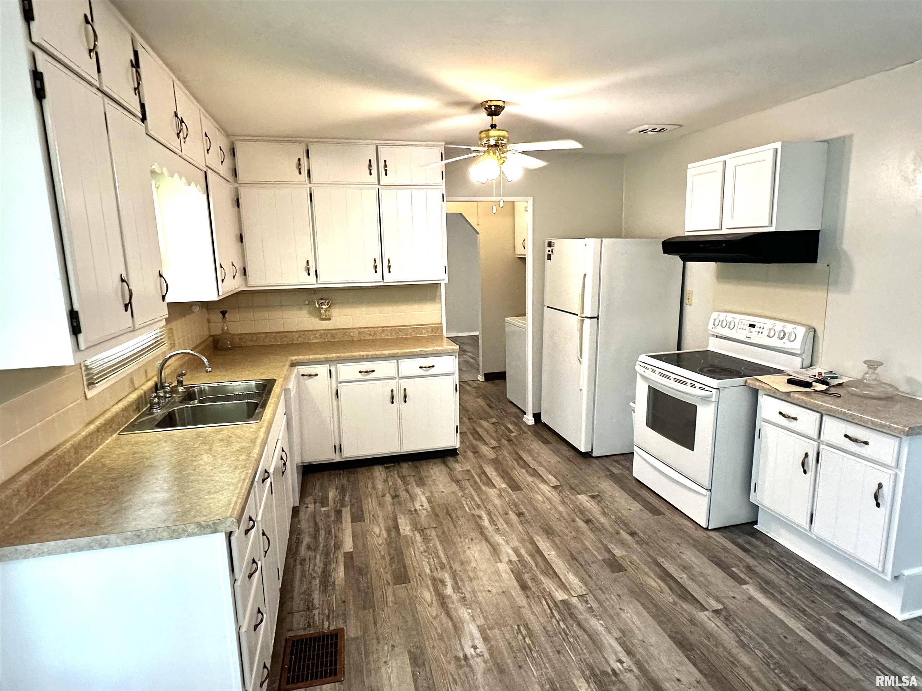 Centralia, IL 62801,6 CHARLES DR